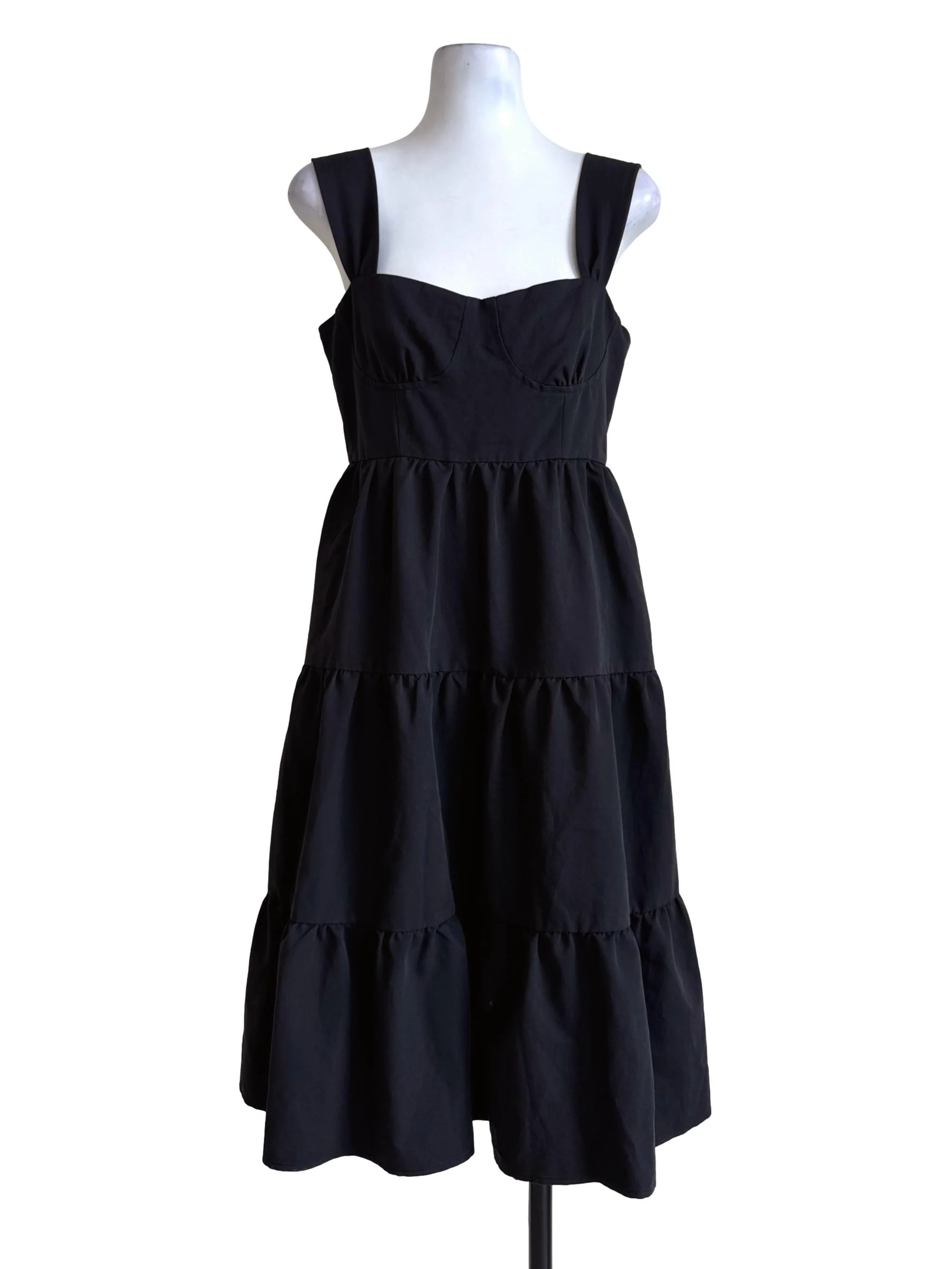 Ant Black Sweetheart Neck Layer Dress