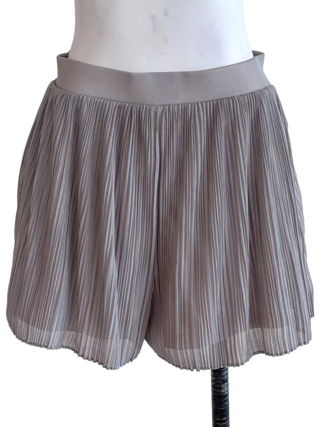 Ash Grey Pleats Relaxed Shorts