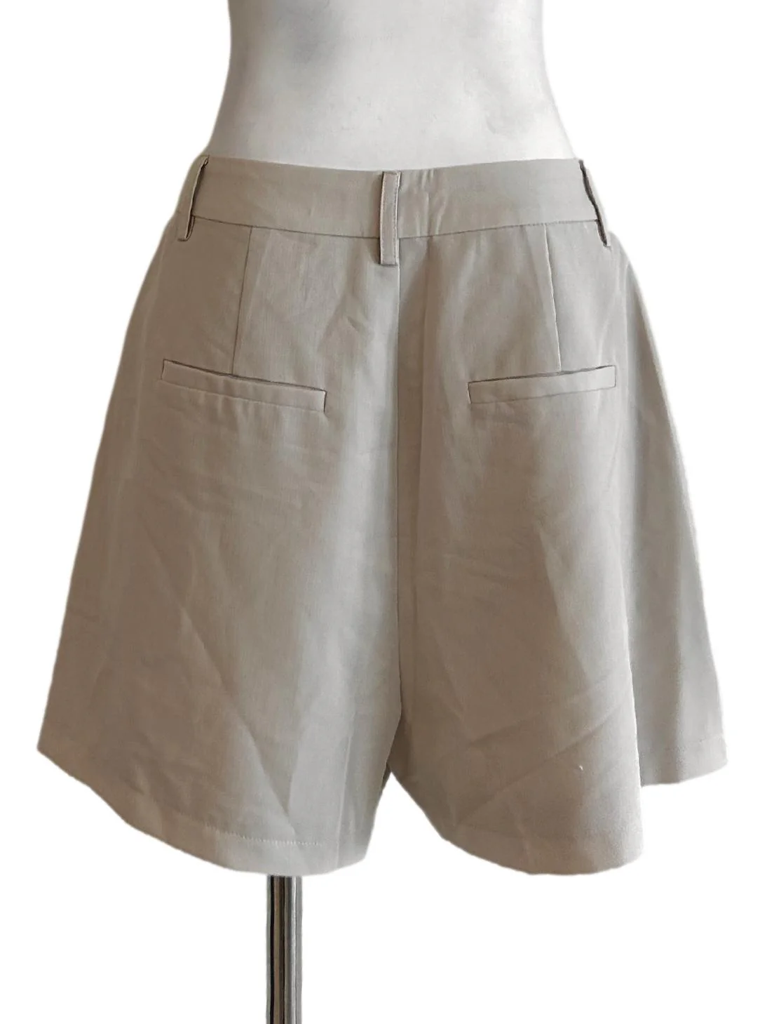 Beige Tulip Shorts TCL - Image 2