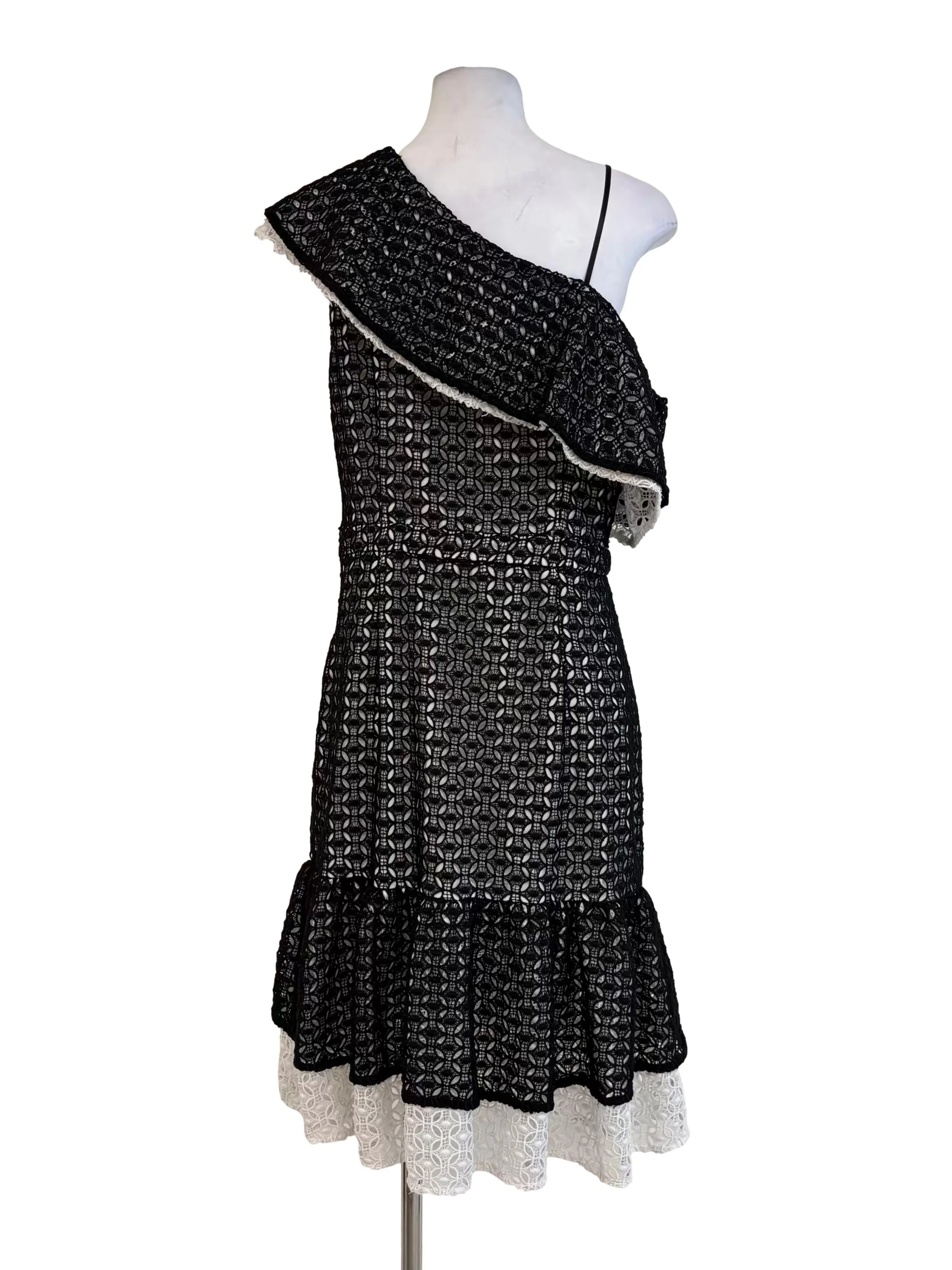Black And White Knit Lace One Shoulder Ruffle Dress - Image 2