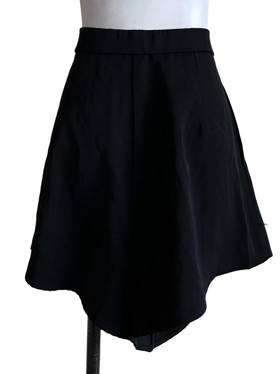 Black Pleated Short - Image 2