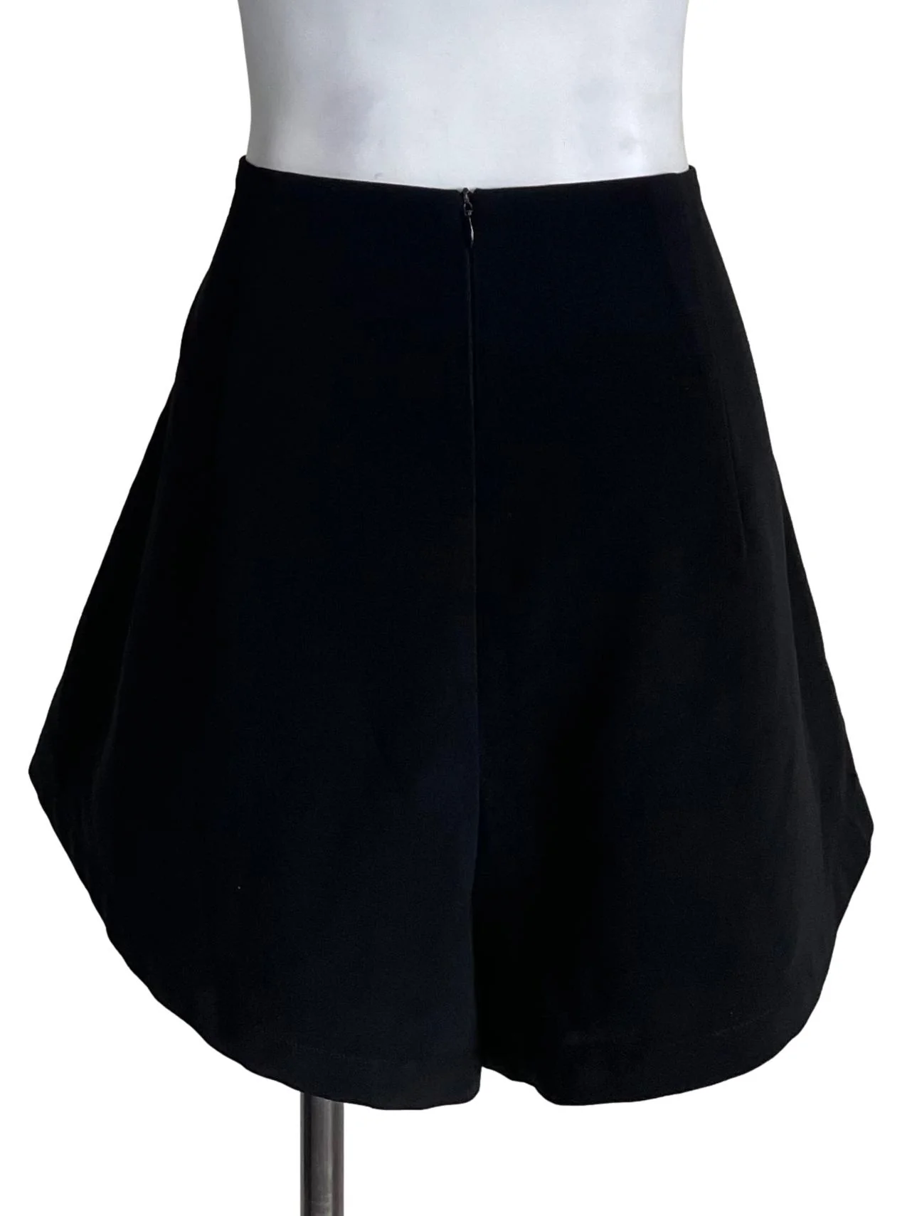 Black Pleated Shorts - Image 2