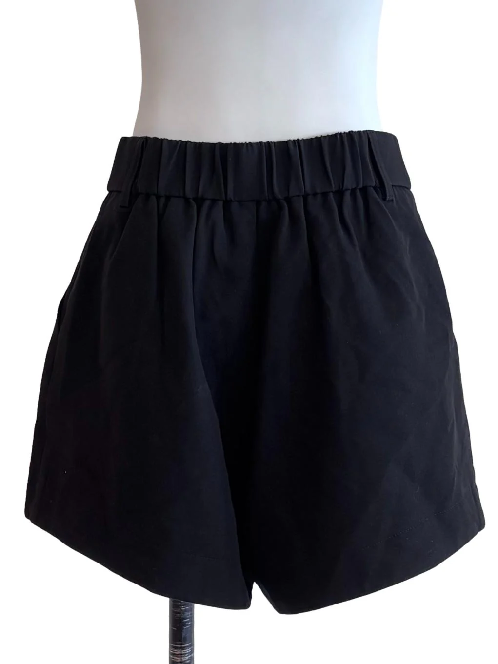 Black Pleated Shorts - Image 2
