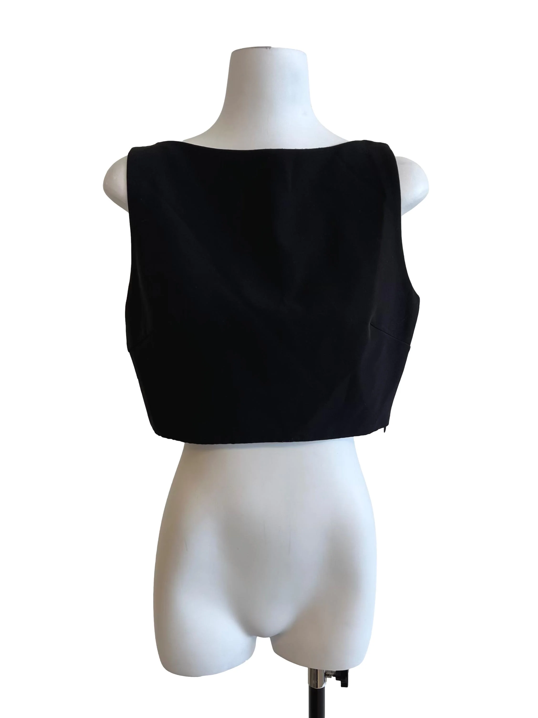 Black Round Neck Cropped Top
