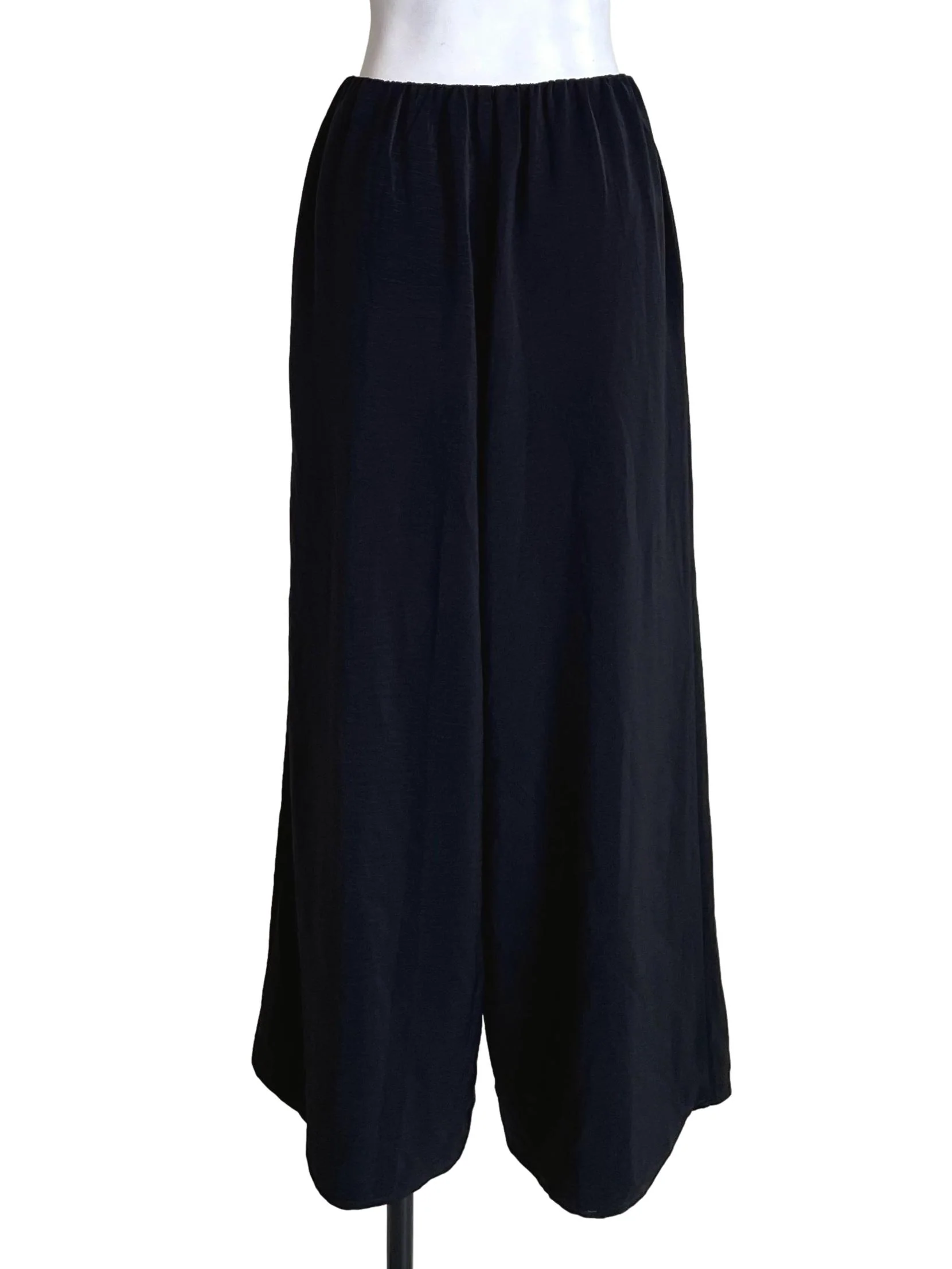 Black Wide Leg Flowy Pants TTR - Image 2