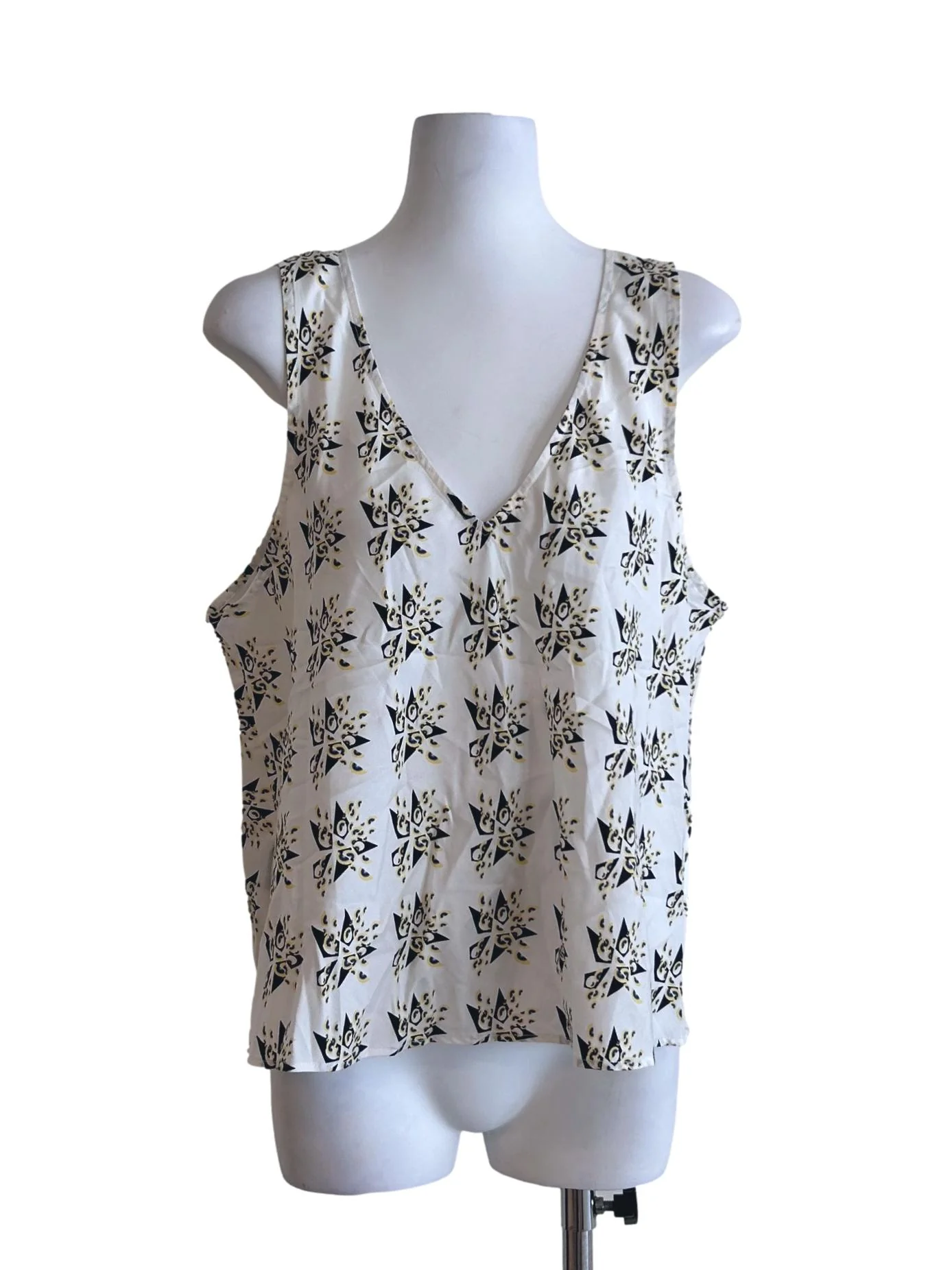 Burgos Top - V-Neck Sleeveless Summer Silk Top CSN - Image 4