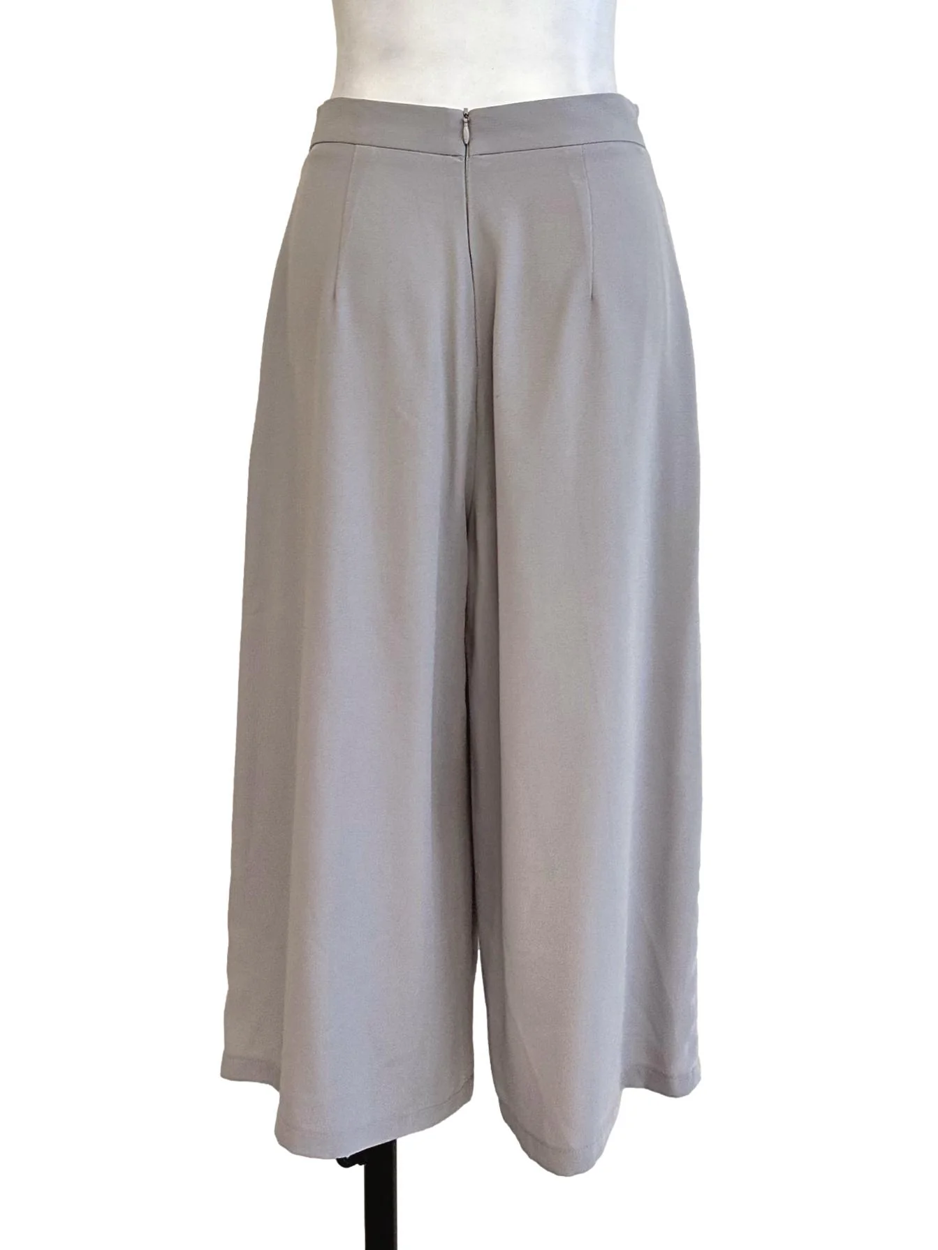 Coin Grey Culottes Pants - Image 2