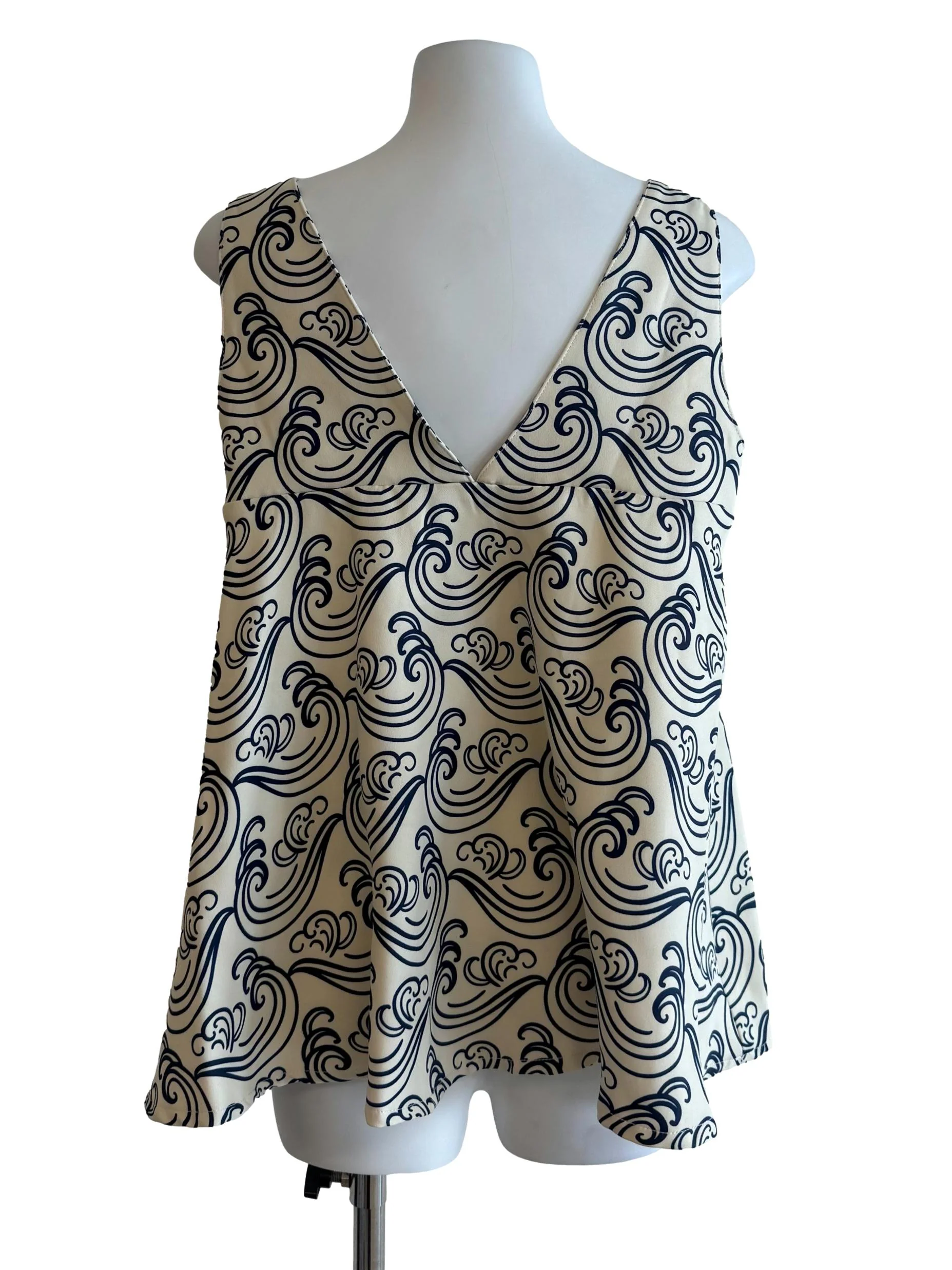 Creamgraphic Pleated Tent Top - Image 2