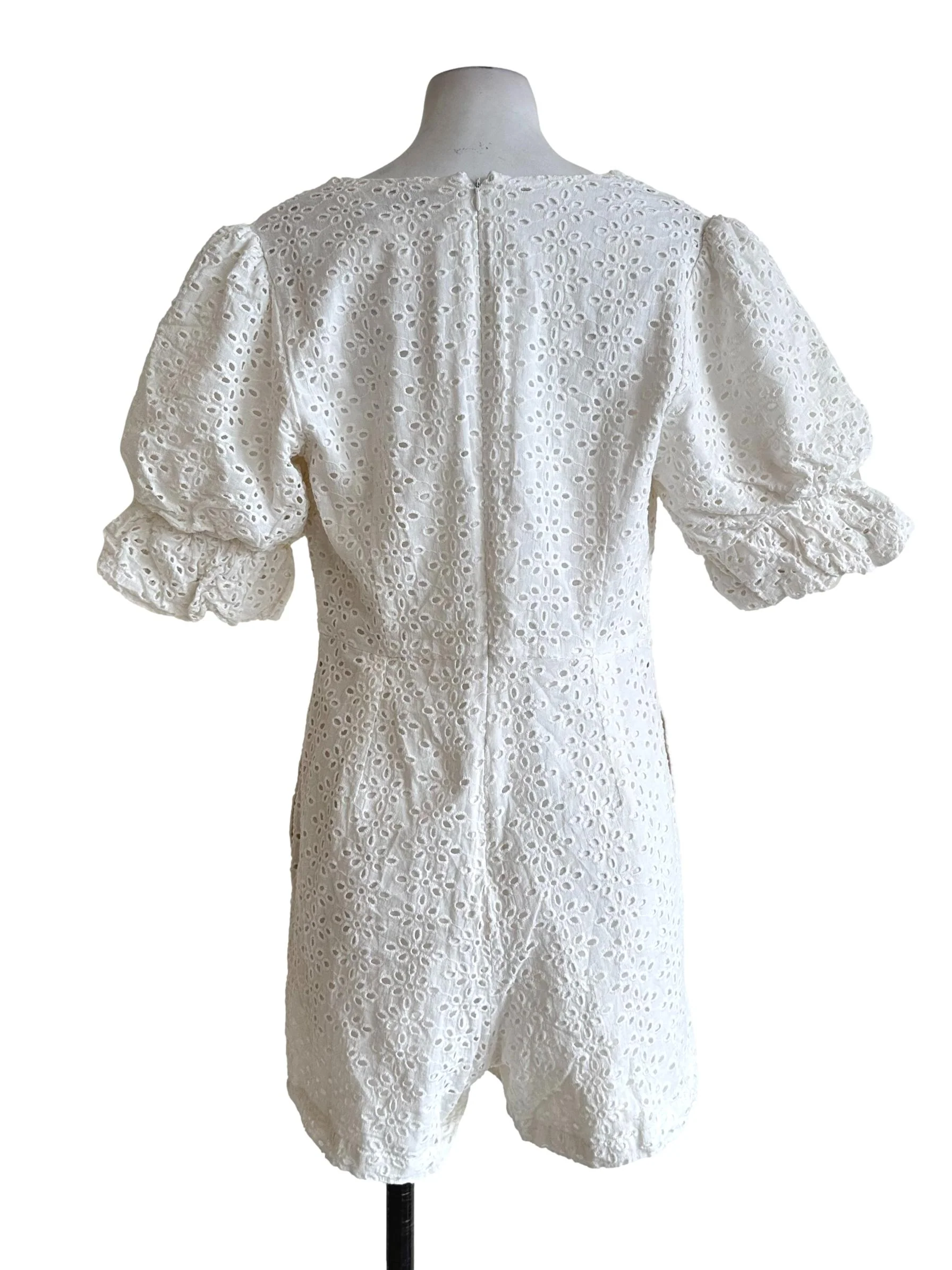 Daisy White Embroidery Pattern Romper LB - Image 2