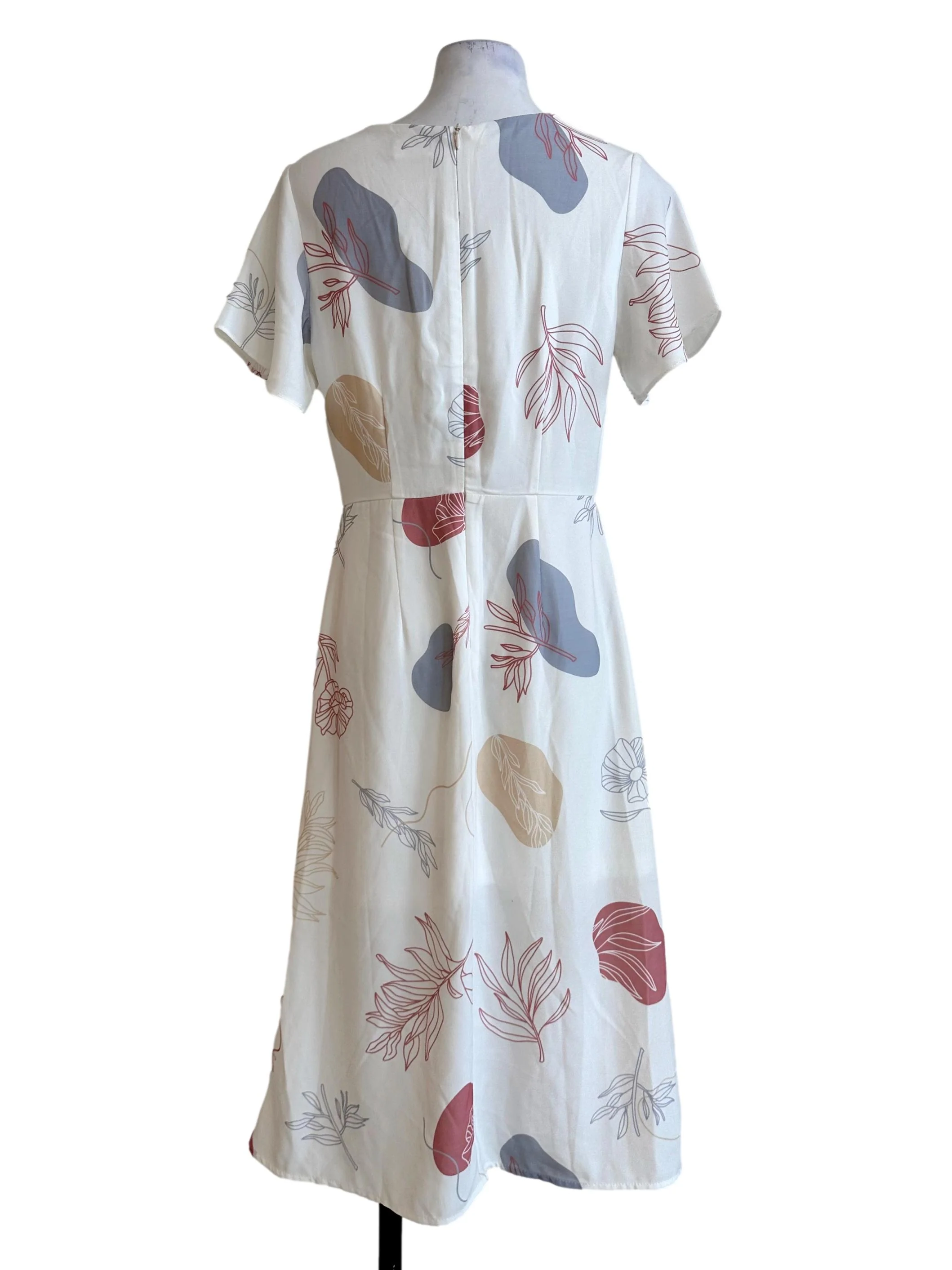 Daisy White Floral Pattern Dress - Image 2