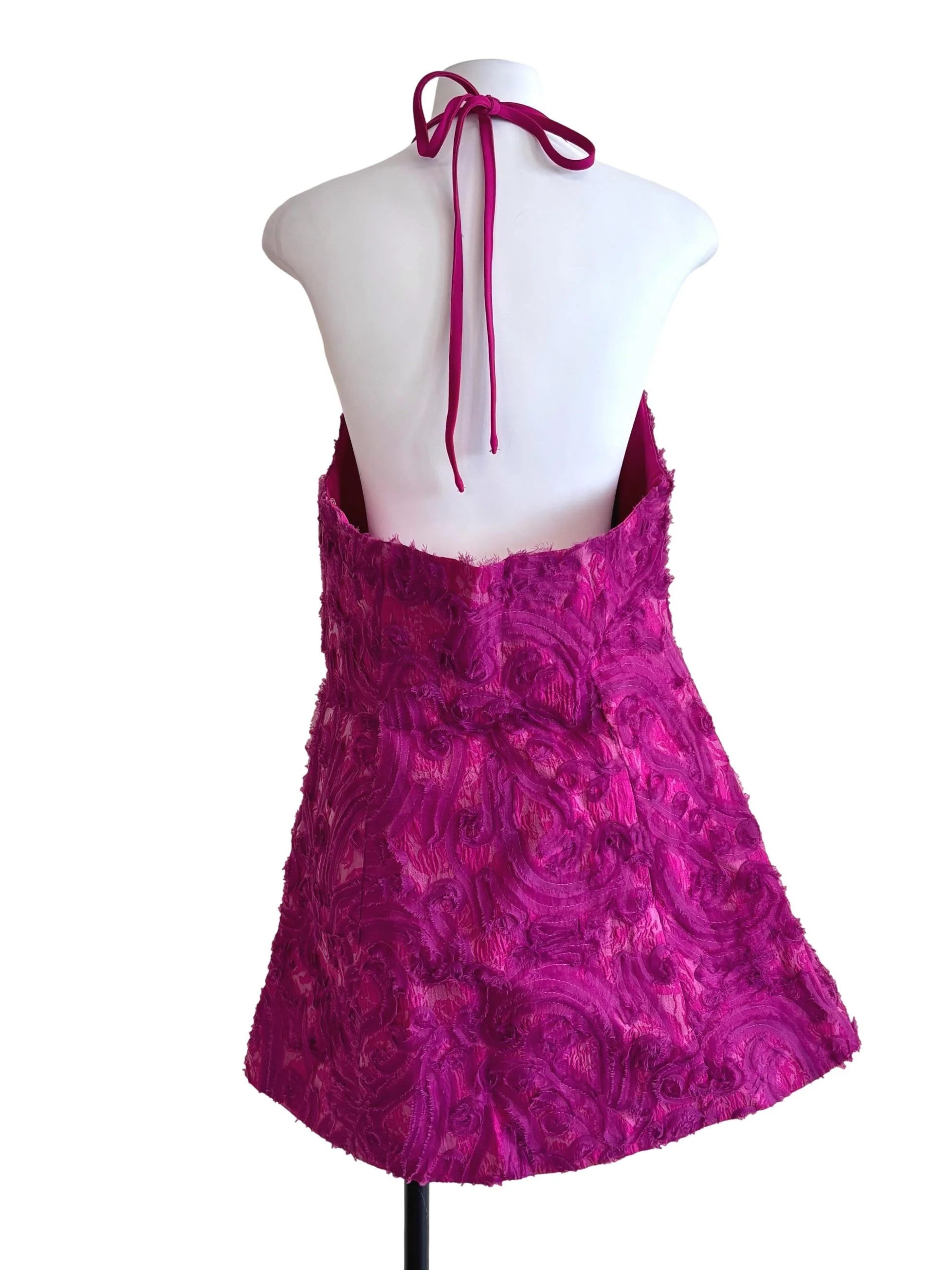 Dark Pink Exclusive Textured Halter Neck Plunge Detail Mini Dress - Image 2