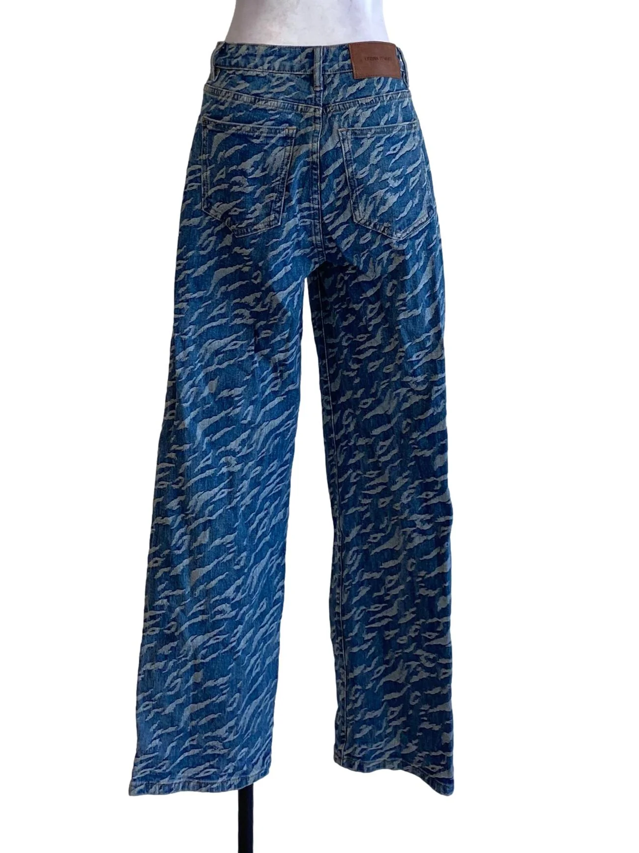 Denim Blue Printed High Waisted Straight Jeans - Image 2