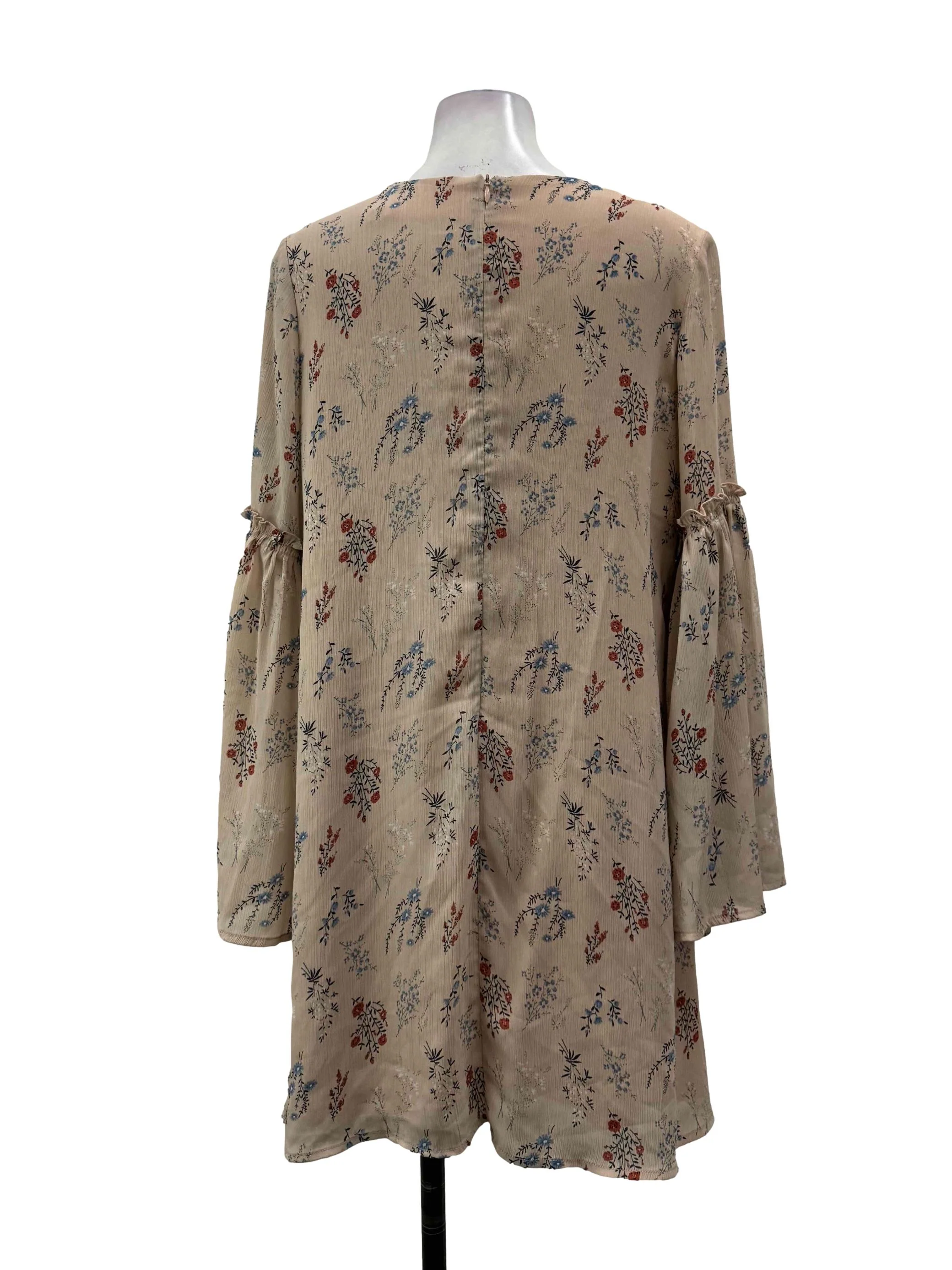 Dusty Pink Floral V Dress - Image 2