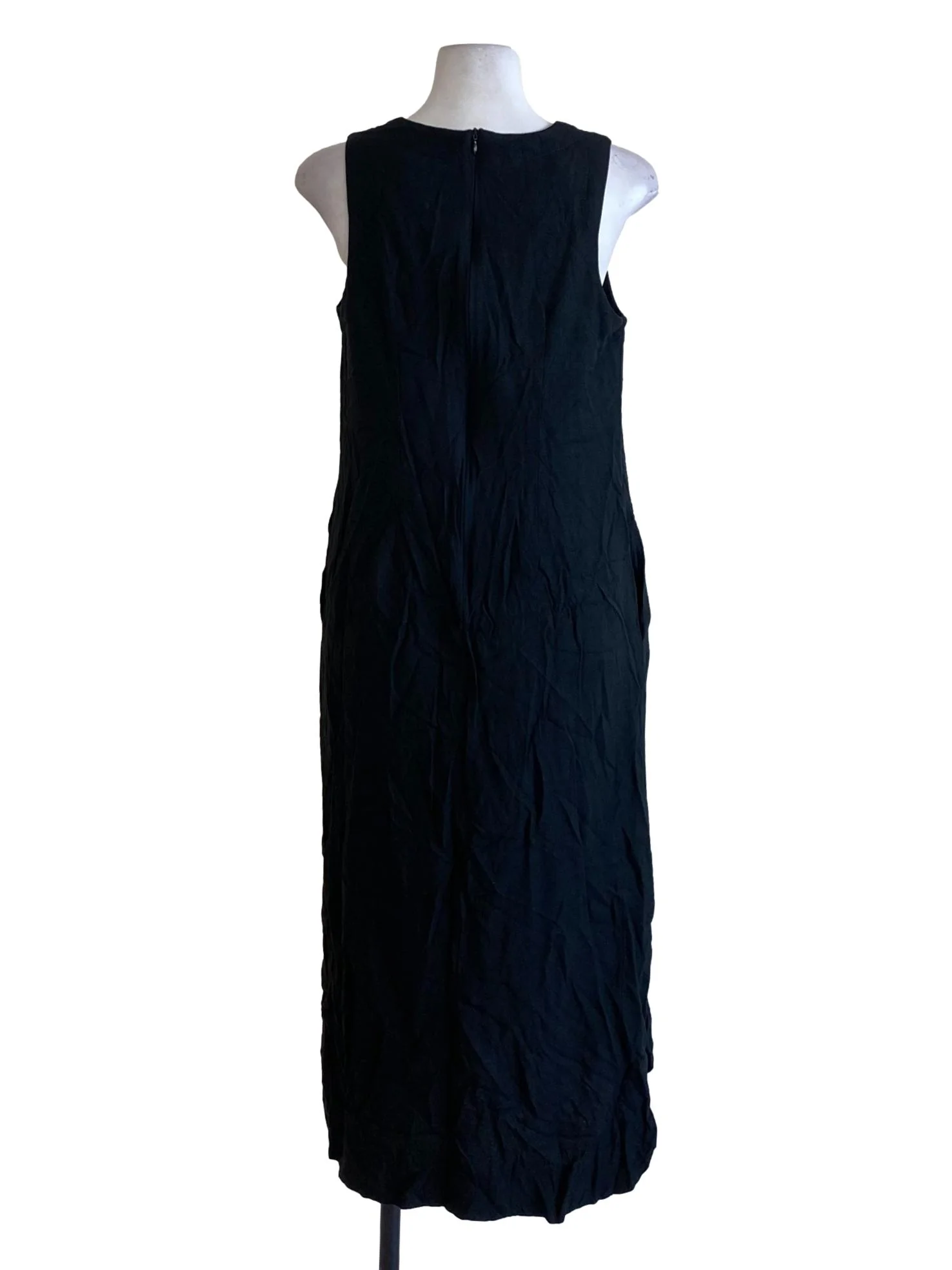 Ebony Black Round Neck Sleeveless Shift Dress - Image 2