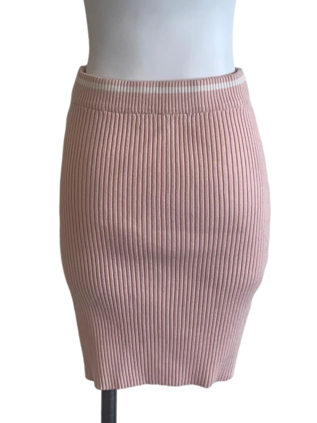 Flamingo Pink Knitted Skirt - Image 2