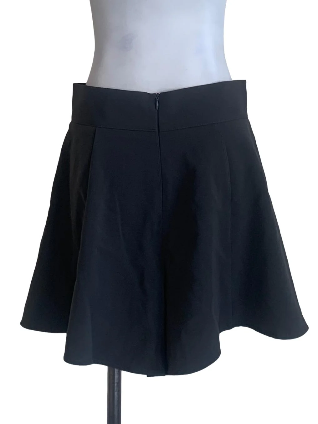Fog Grey Pleat Shorts - Image 2