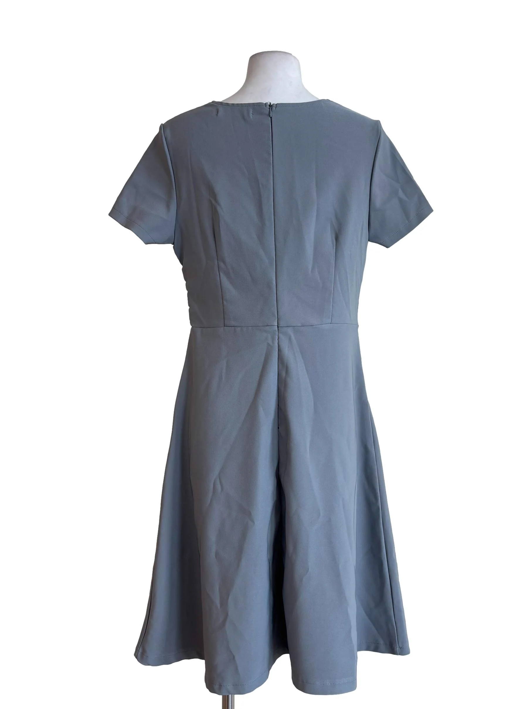 Grey Short Sleeve Midi Dress - Image 2