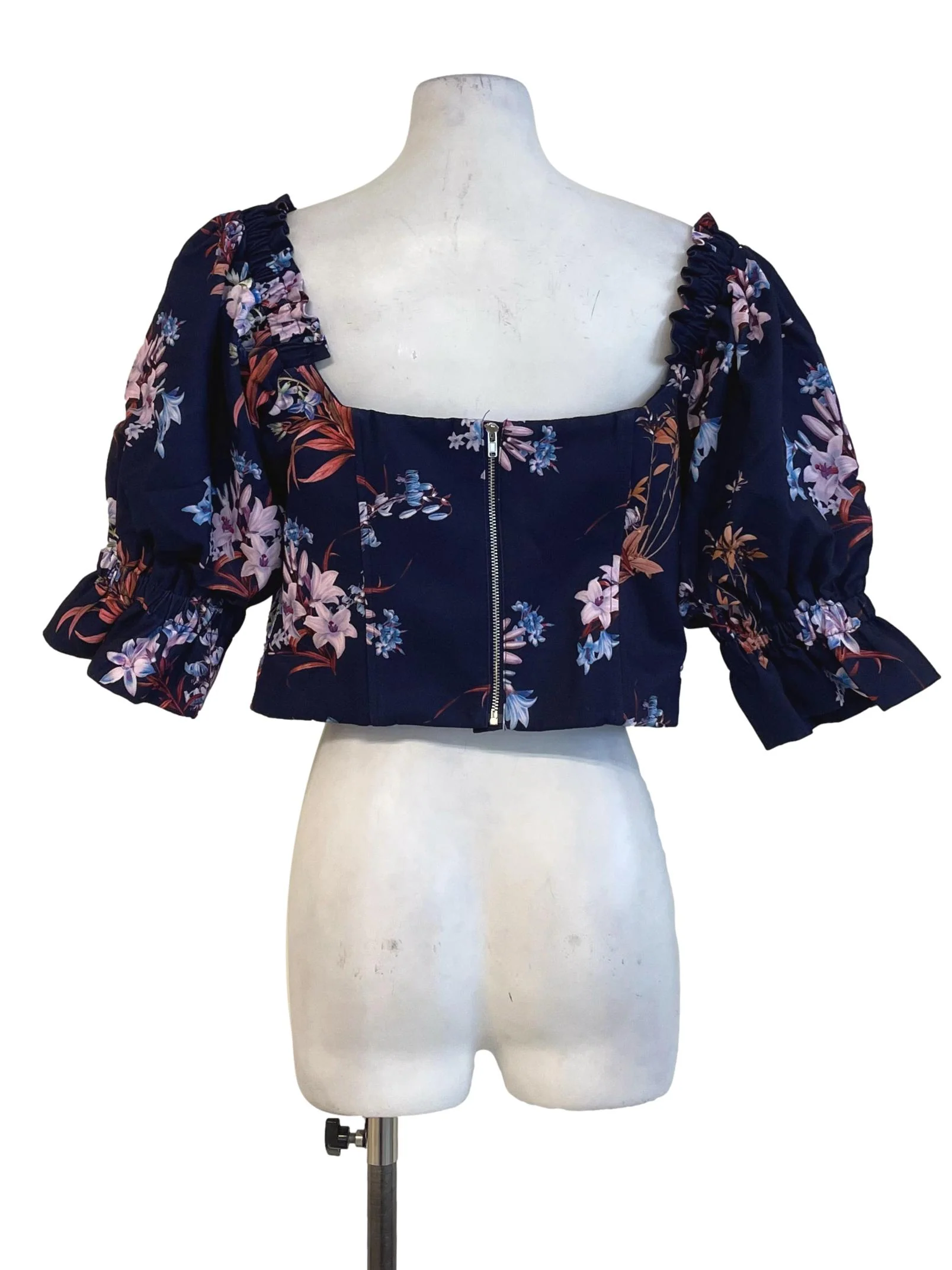 Indigo Floral Crop Top - Image 2