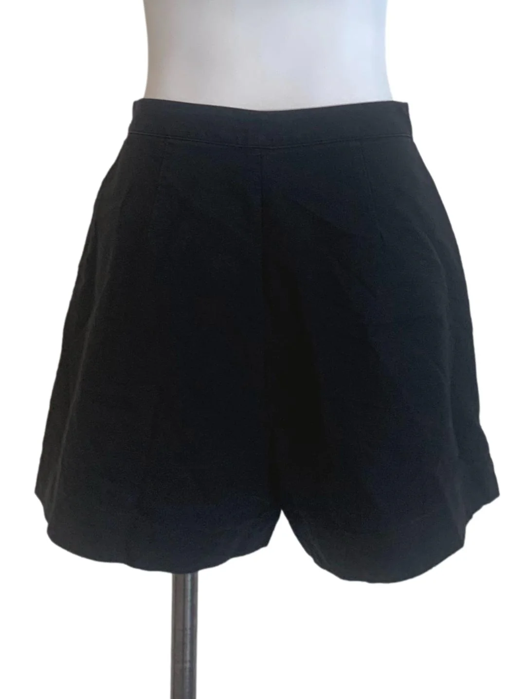 Ink Black Shorts LB - Image 2