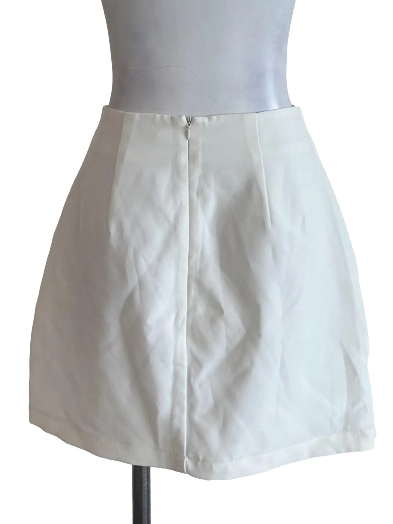Ivory White Side Knot Mini Skorts - Image 2