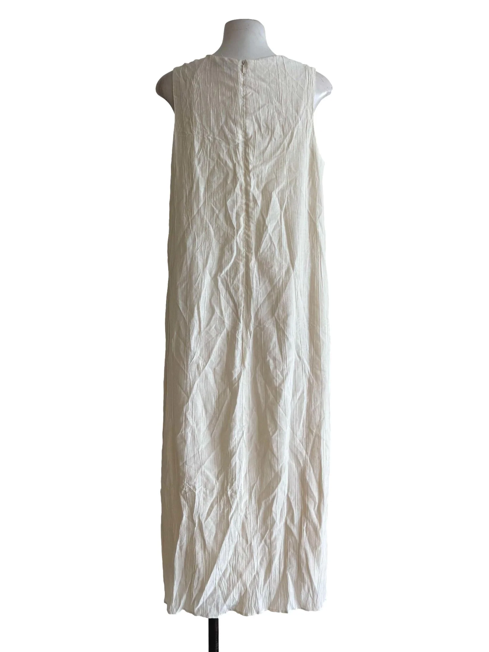 Ivory White Sleeveless Round Neck Straight Dress - Image 2