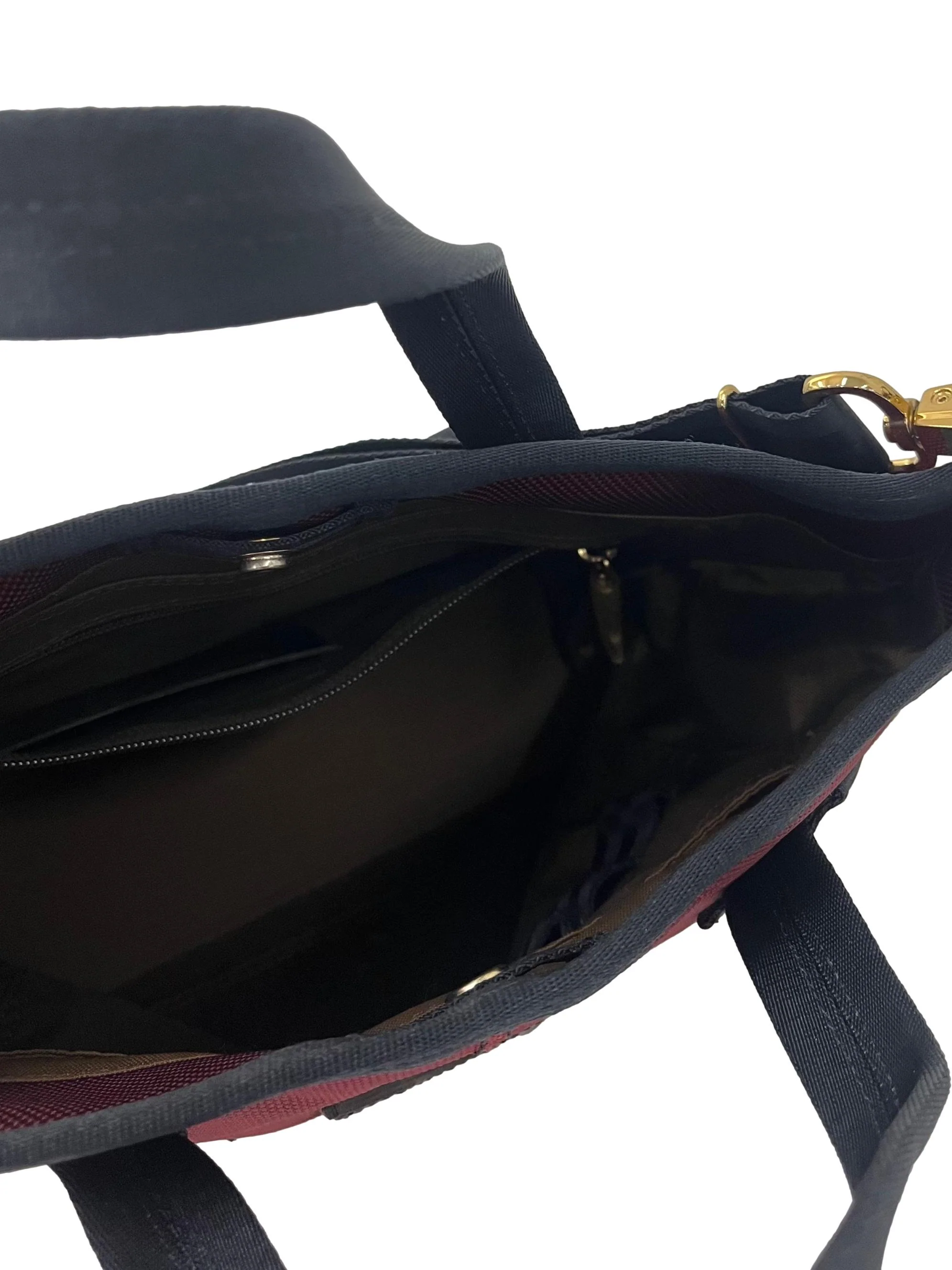 Maroon And Black Crossbody Bag With Detachable Straps - Image 4
