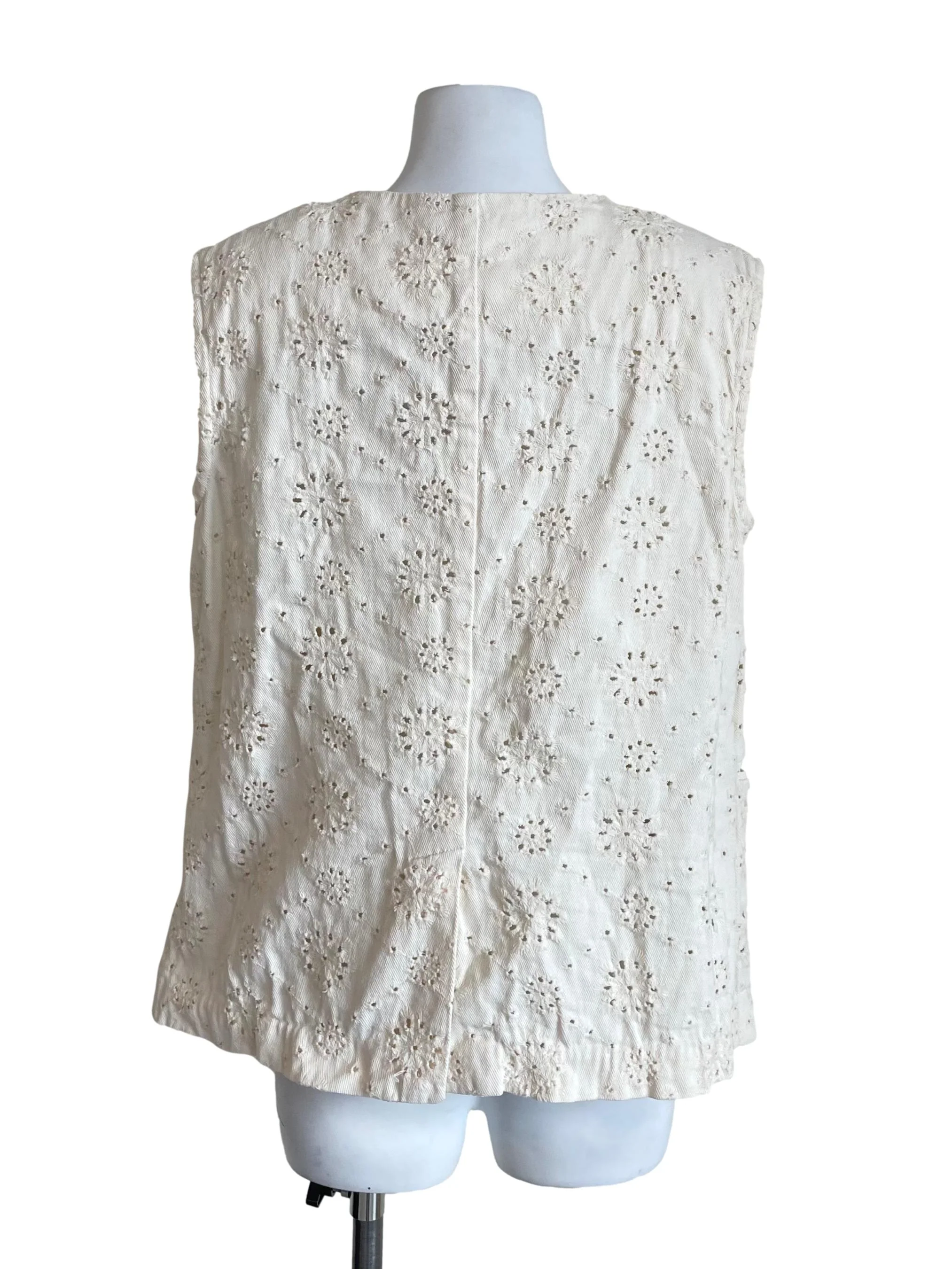 Off White Floral Eyelet Vest - Image 2