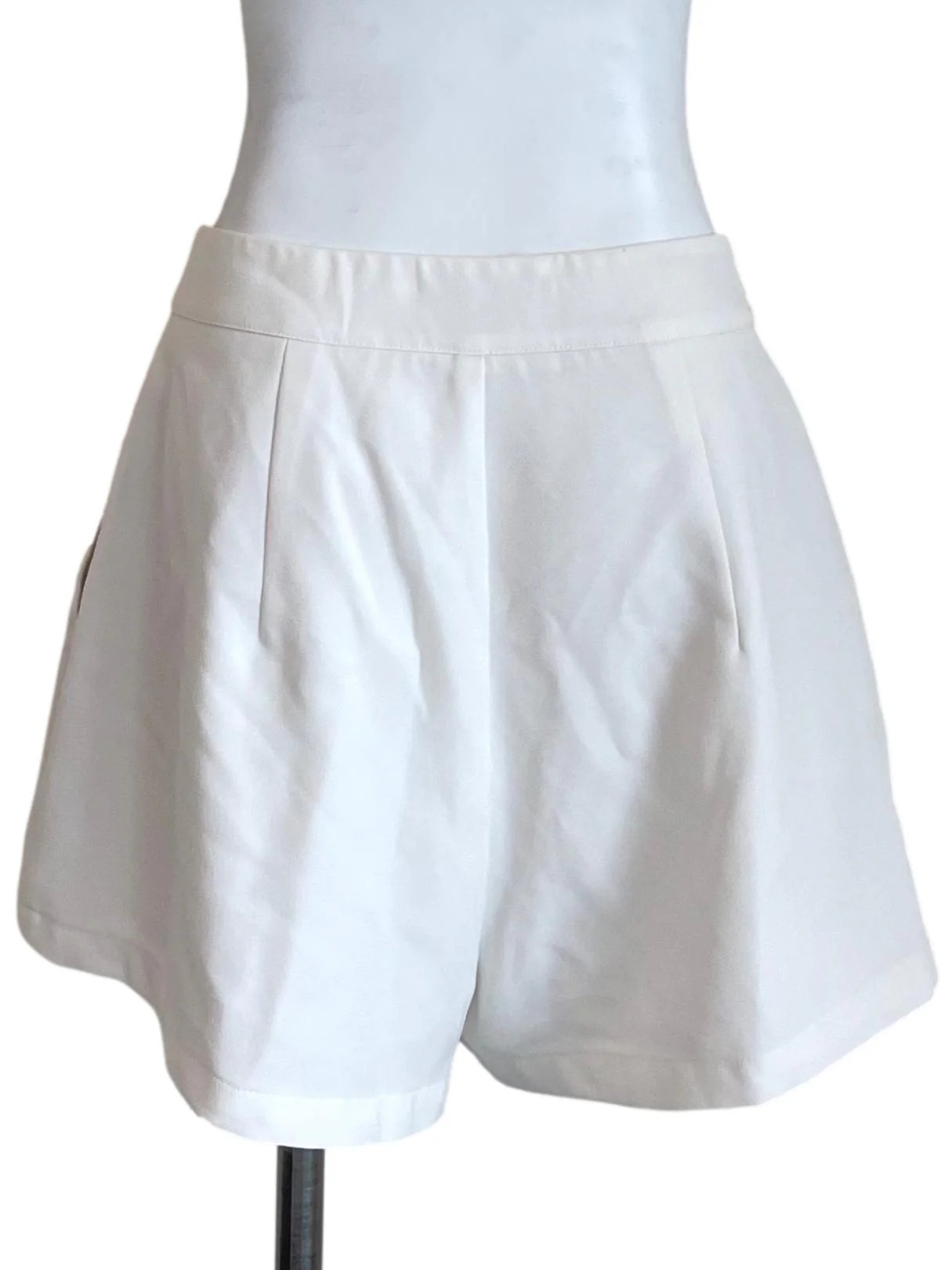 Off White Pleated Formal Shorts - Image 2