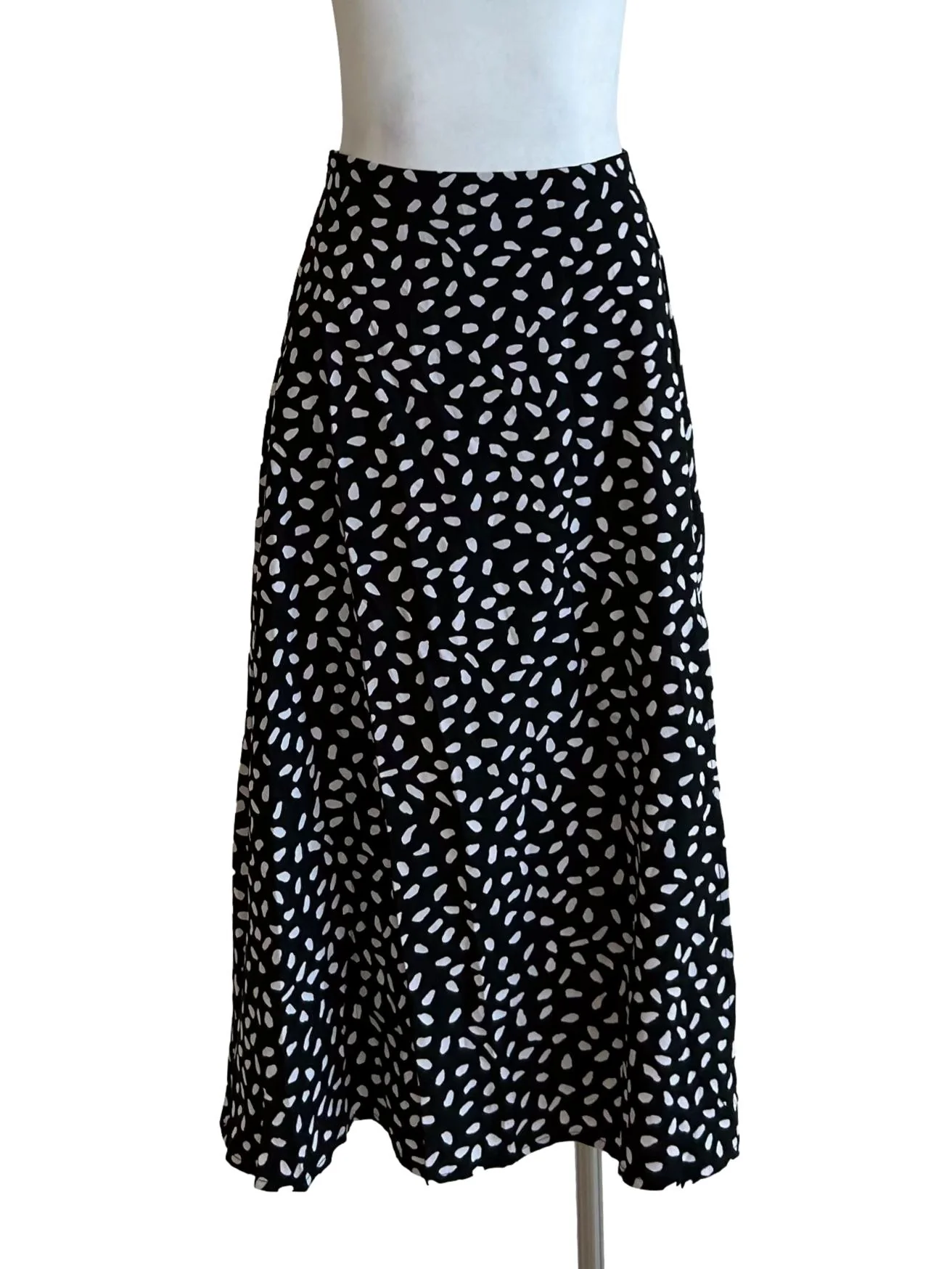 Onyx Black And White Skirt