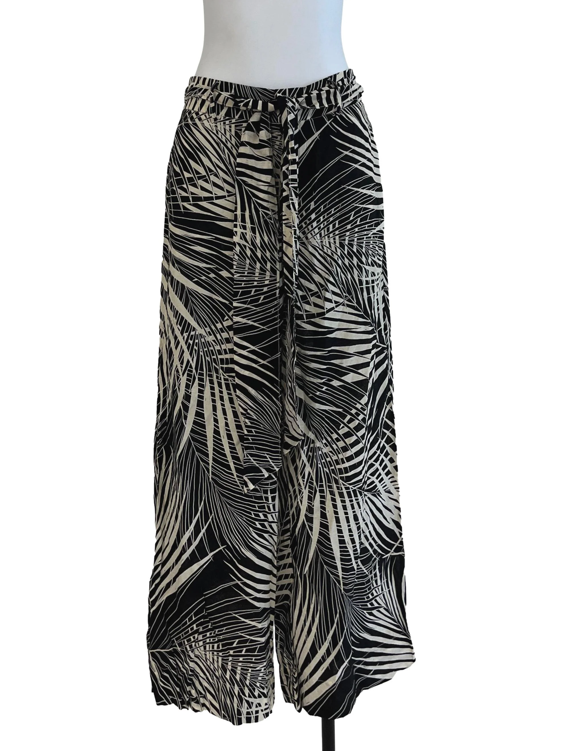Onyx Black Leaf Print Long Pants