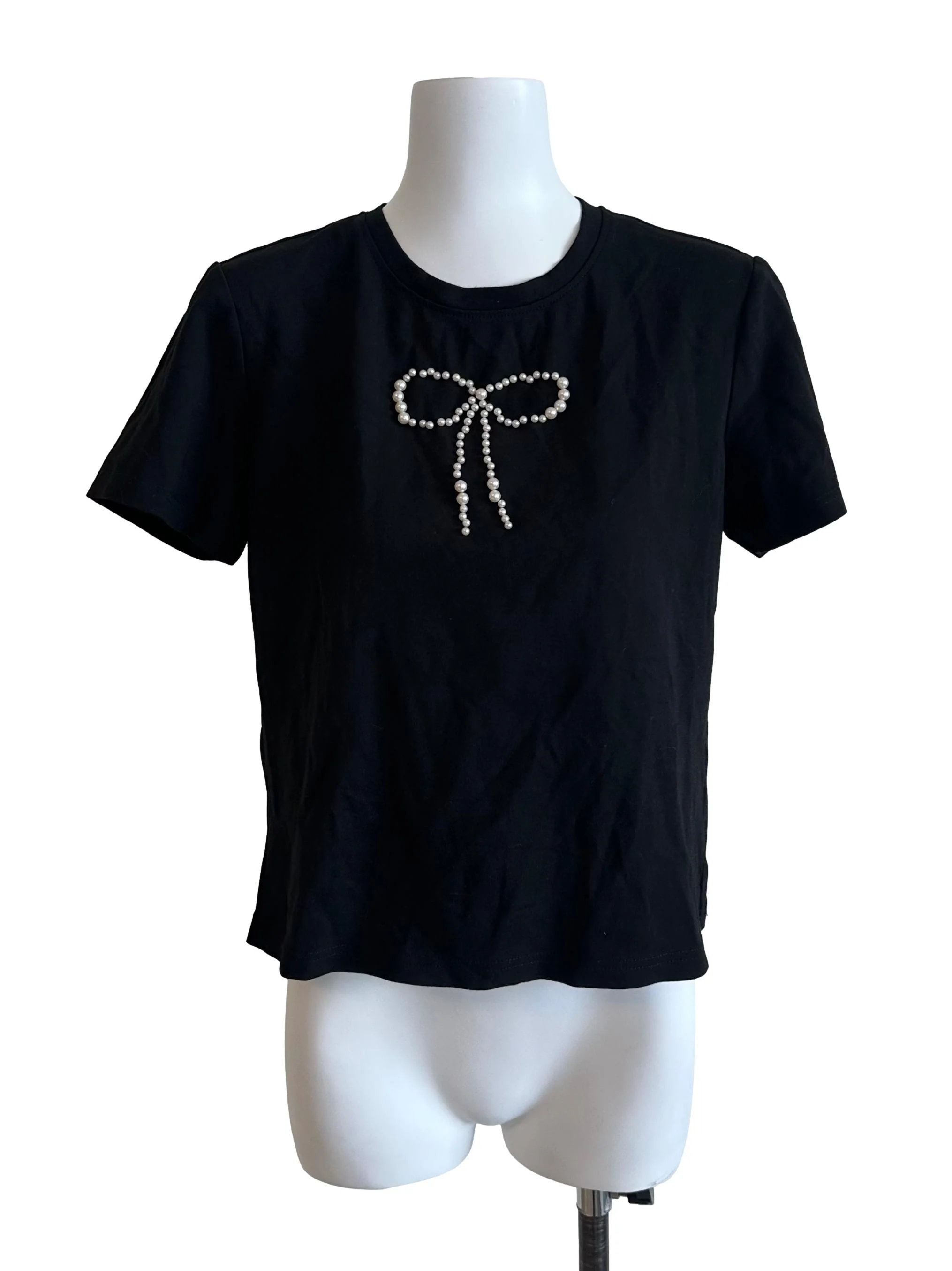 Onyx Black Ribbon Pearl Tee
