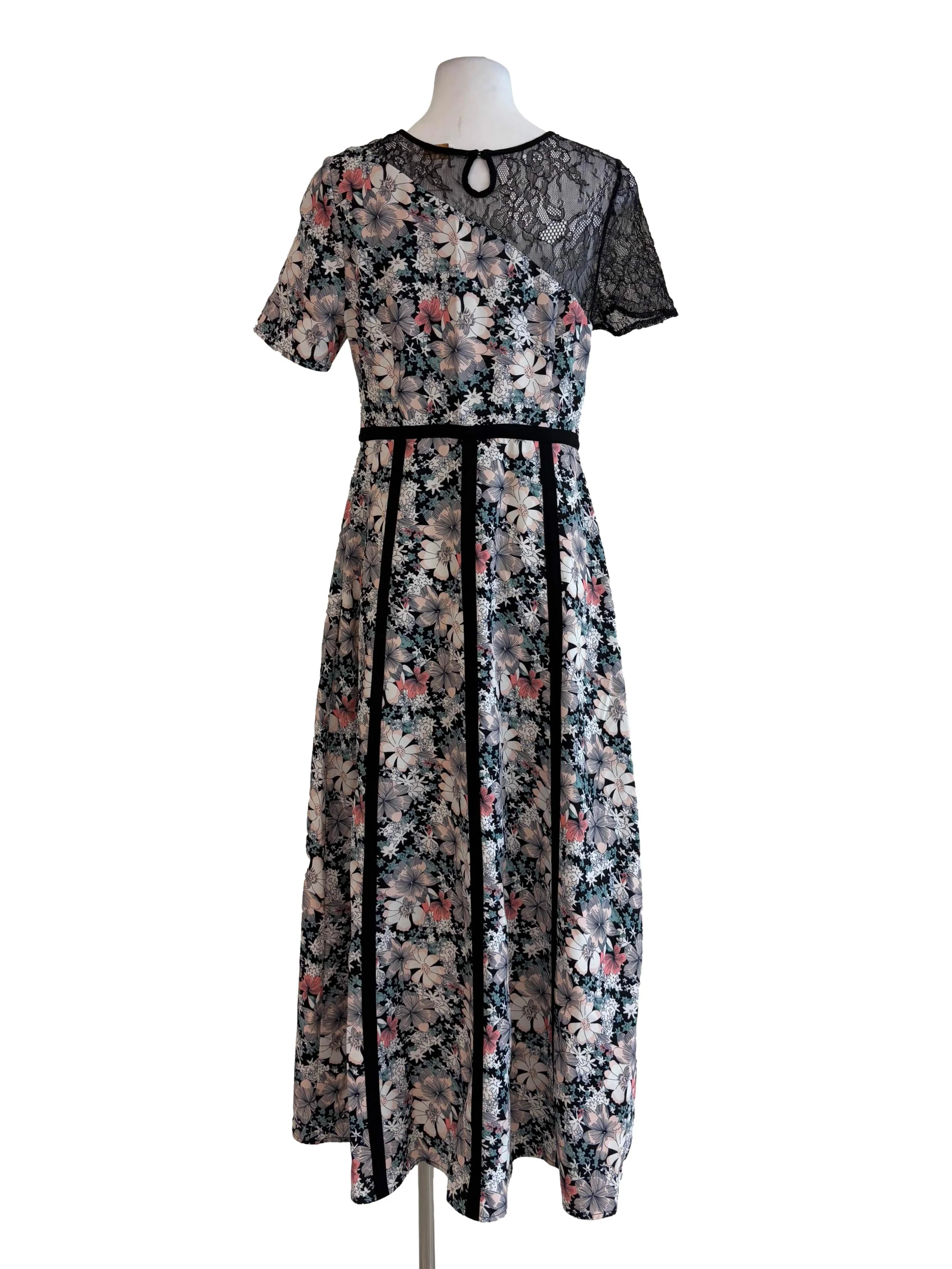 Pearl White Floral Black Lace Dress - Image 2