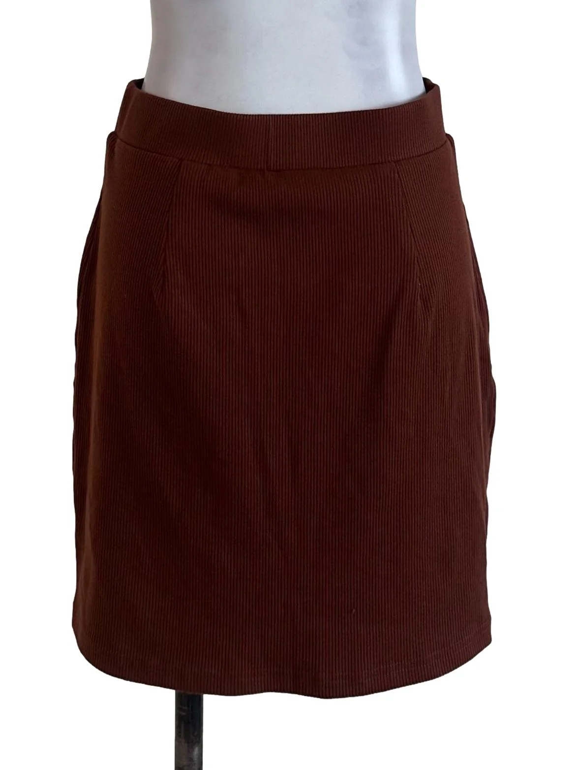 Rich Brown Red Knit Skirt - Image 2