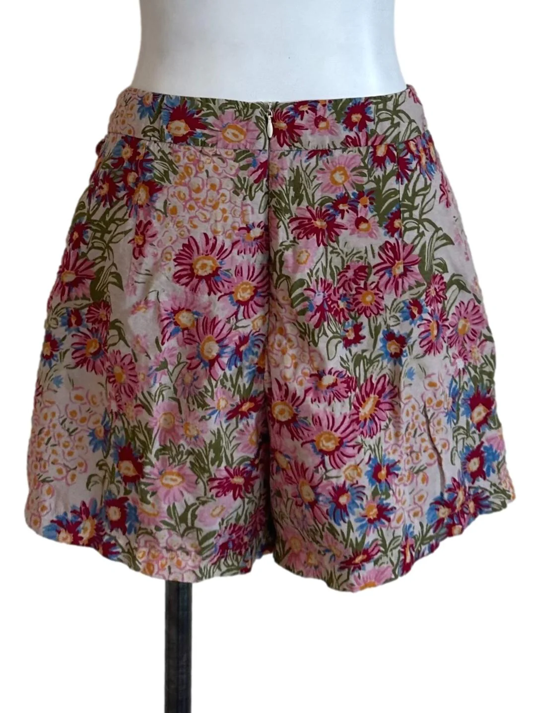 Rose Red Floral Ruffle Shorts - Image 2