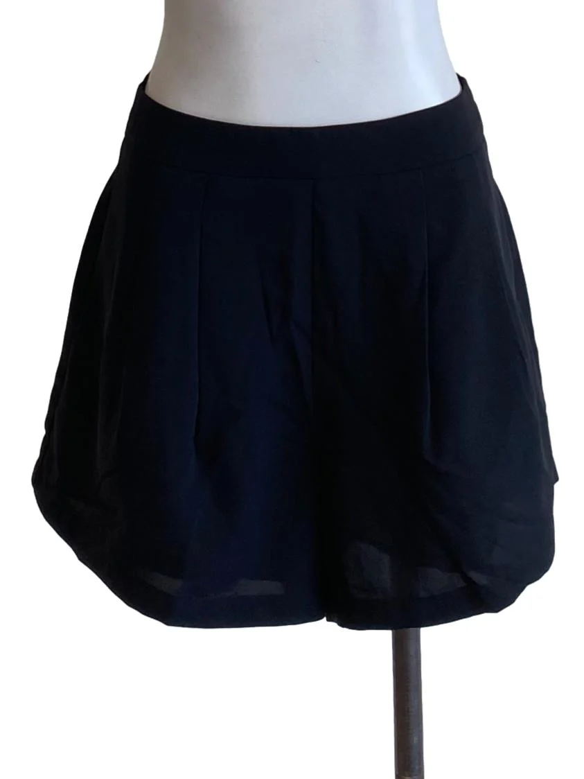 Shadow Black Loose Regular Zipped Shorts