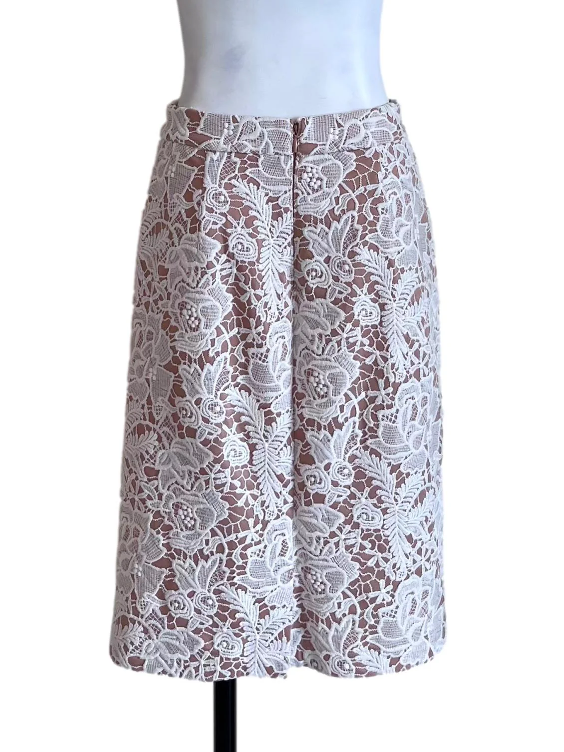 White And Beige Floral Lace Skirt - Image 2