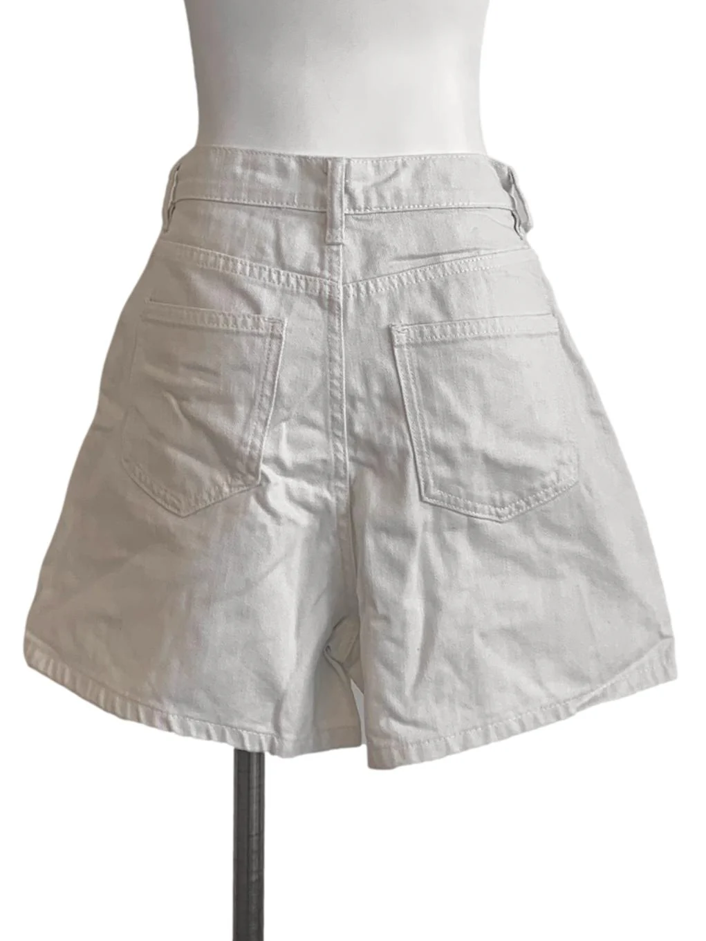 White Denim Jean Shorts LB - Image 2