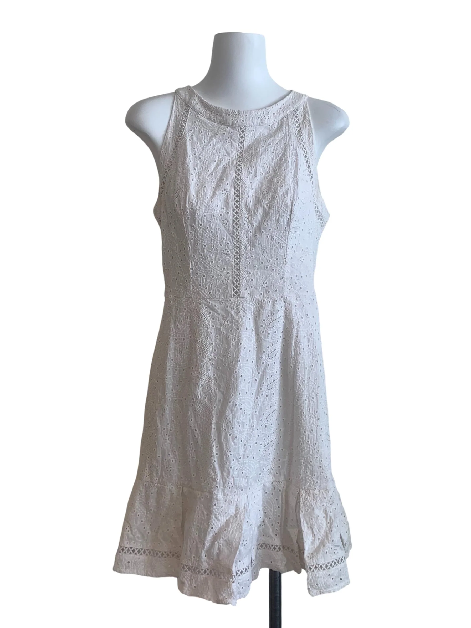 White Embroidery Pattern Dress
