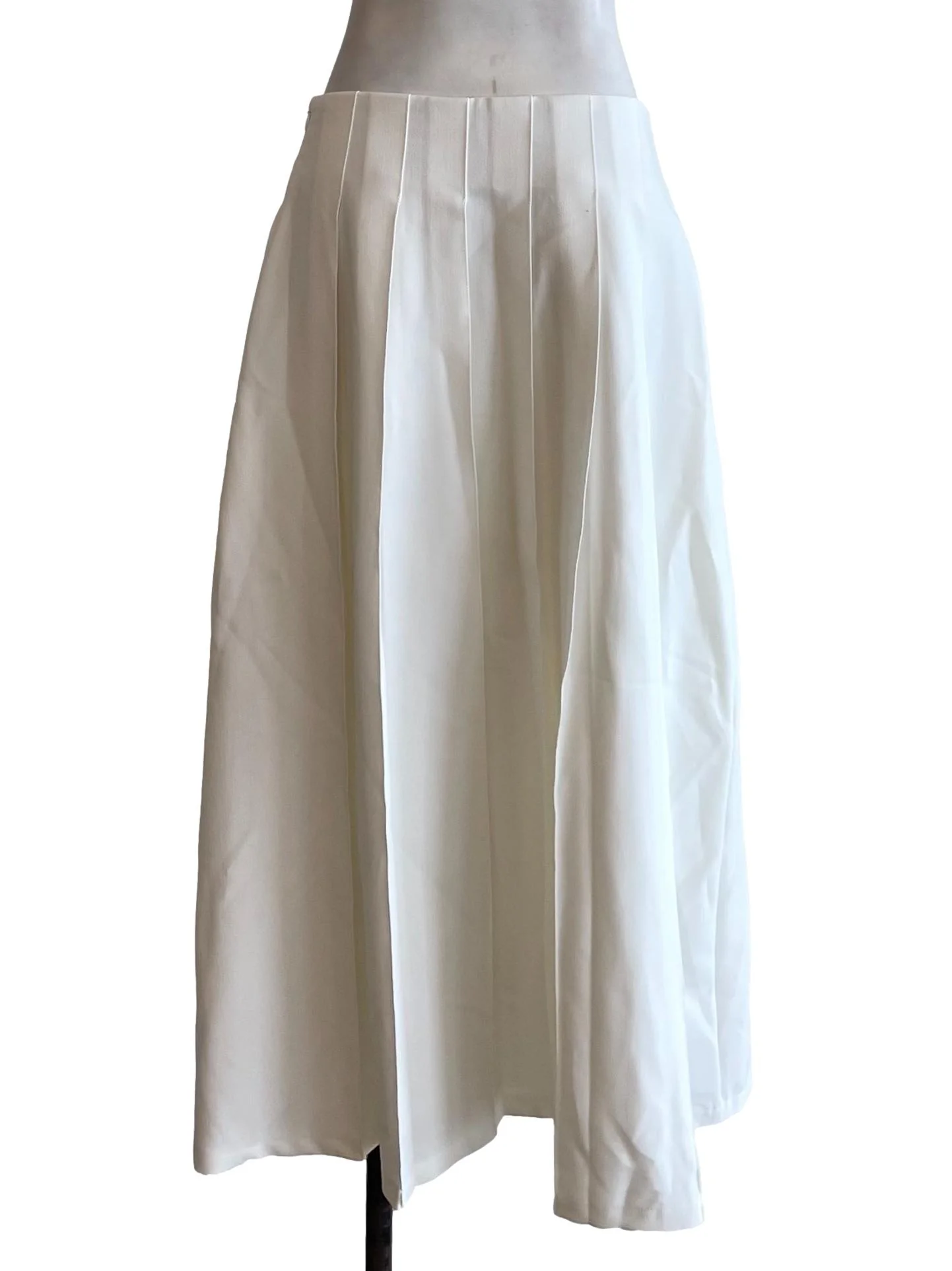 White Pleats Long Skirt