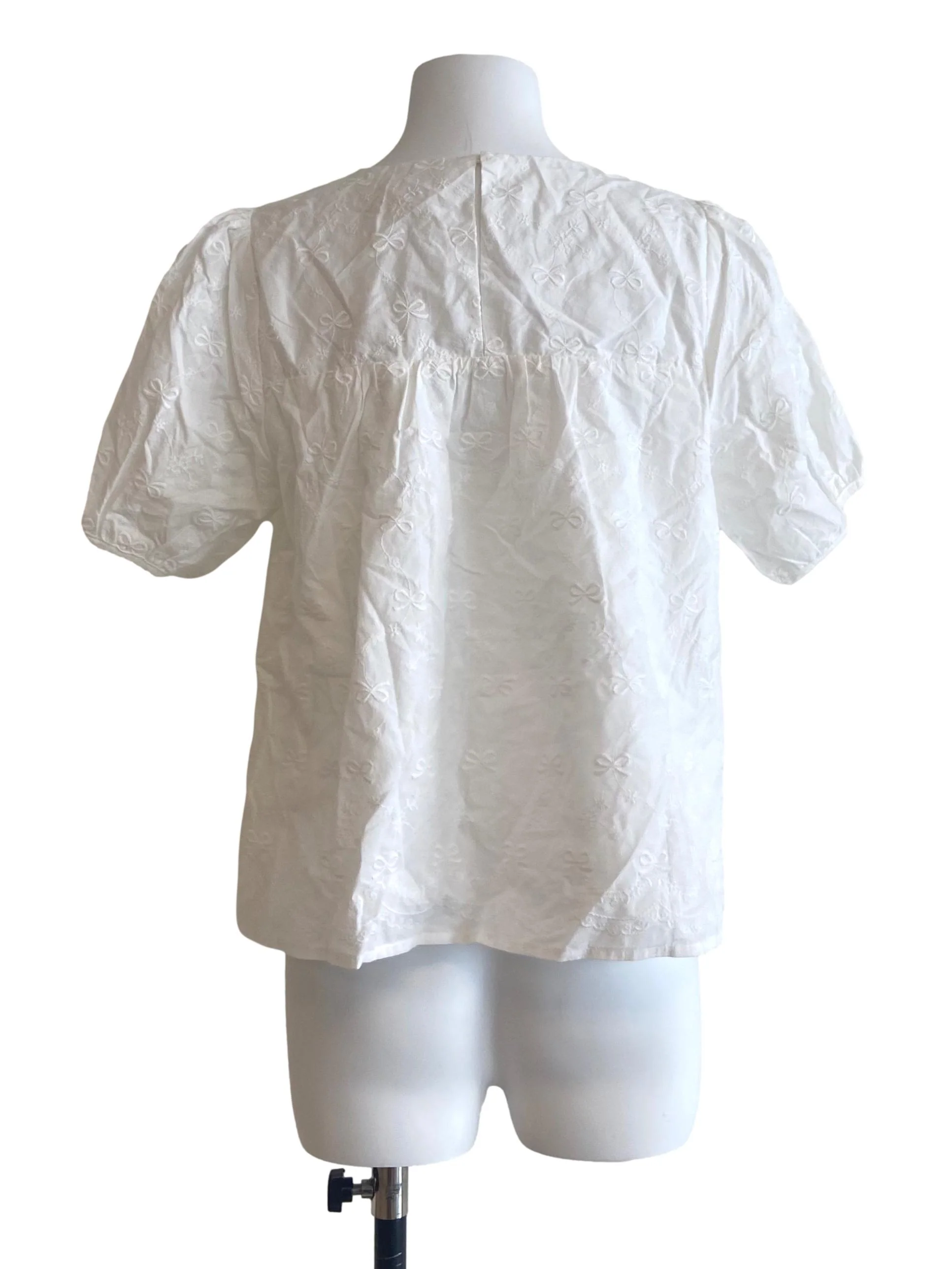 White Ribbon Embroidery Blouse - Image 2