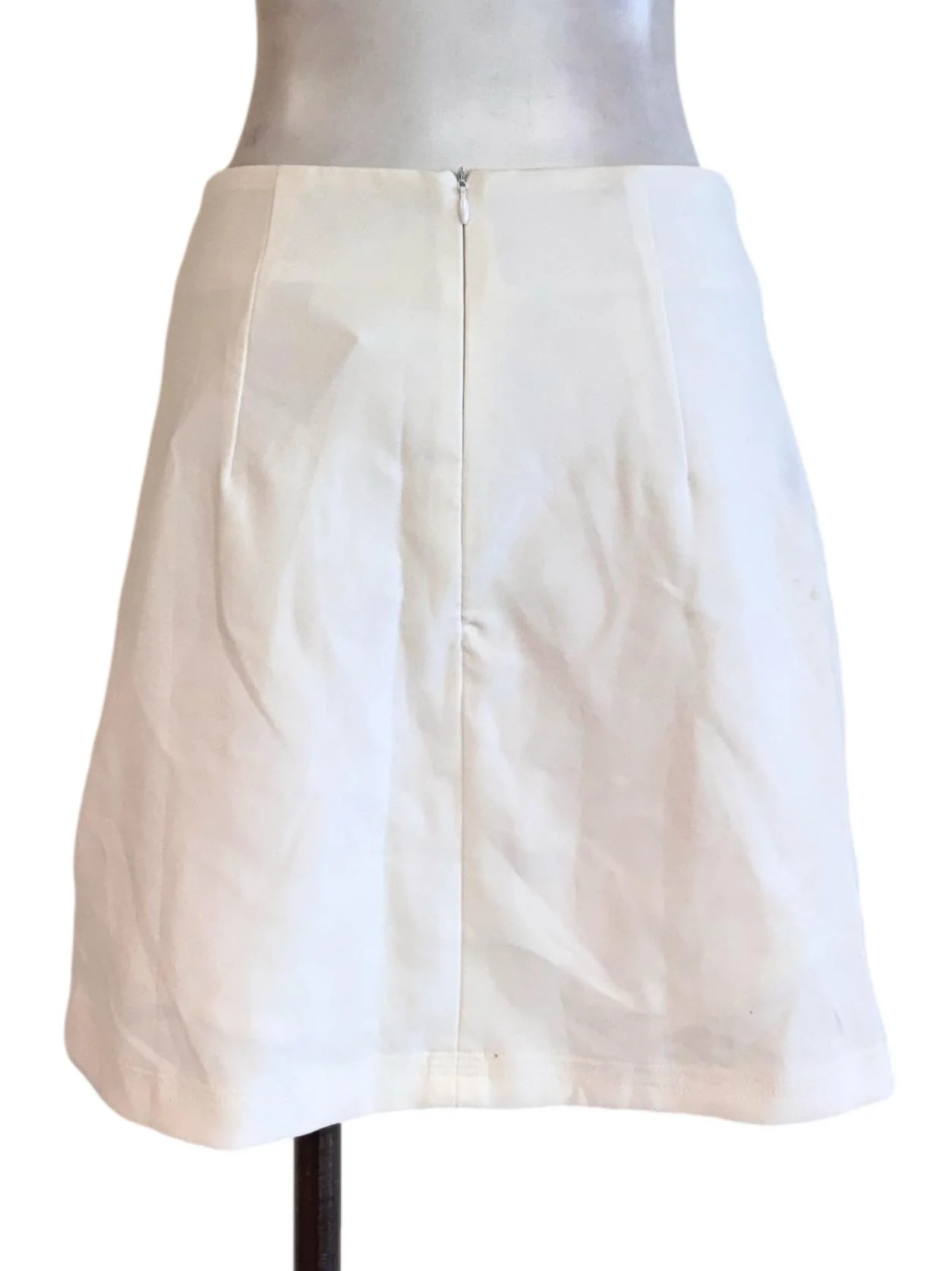 White Ruched Tulip Mini Skort - Image 2