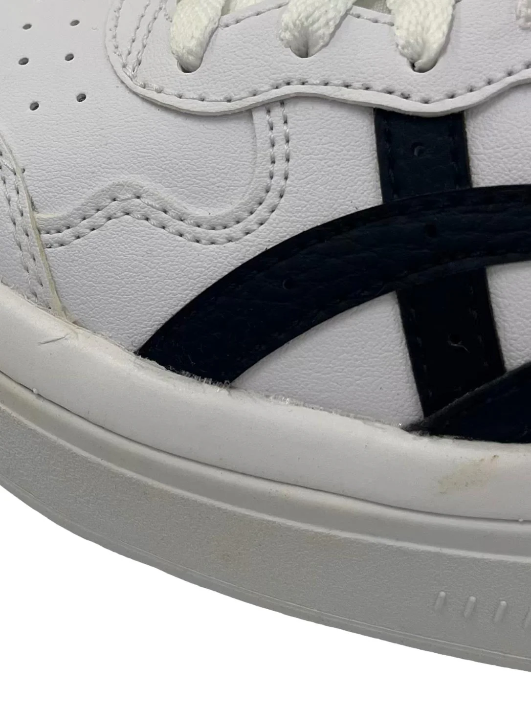 White Sneakers With Black Details - Image 10