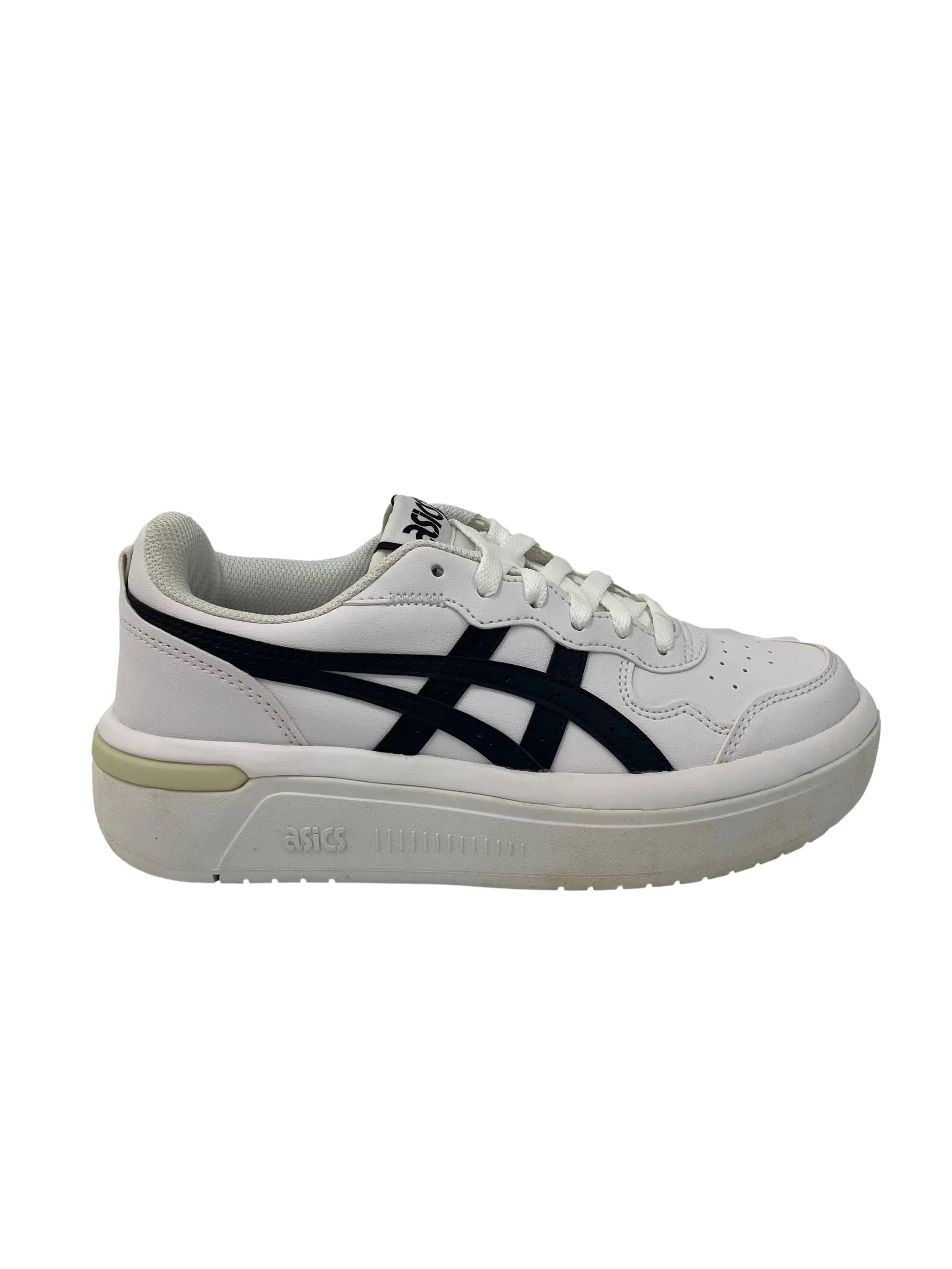 White Sneakers With Black Details - Image 2