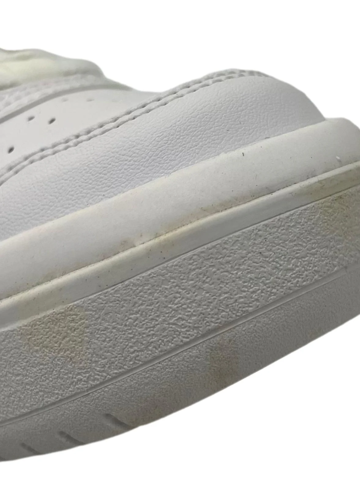 White Sneakers With Black Details - Image 9